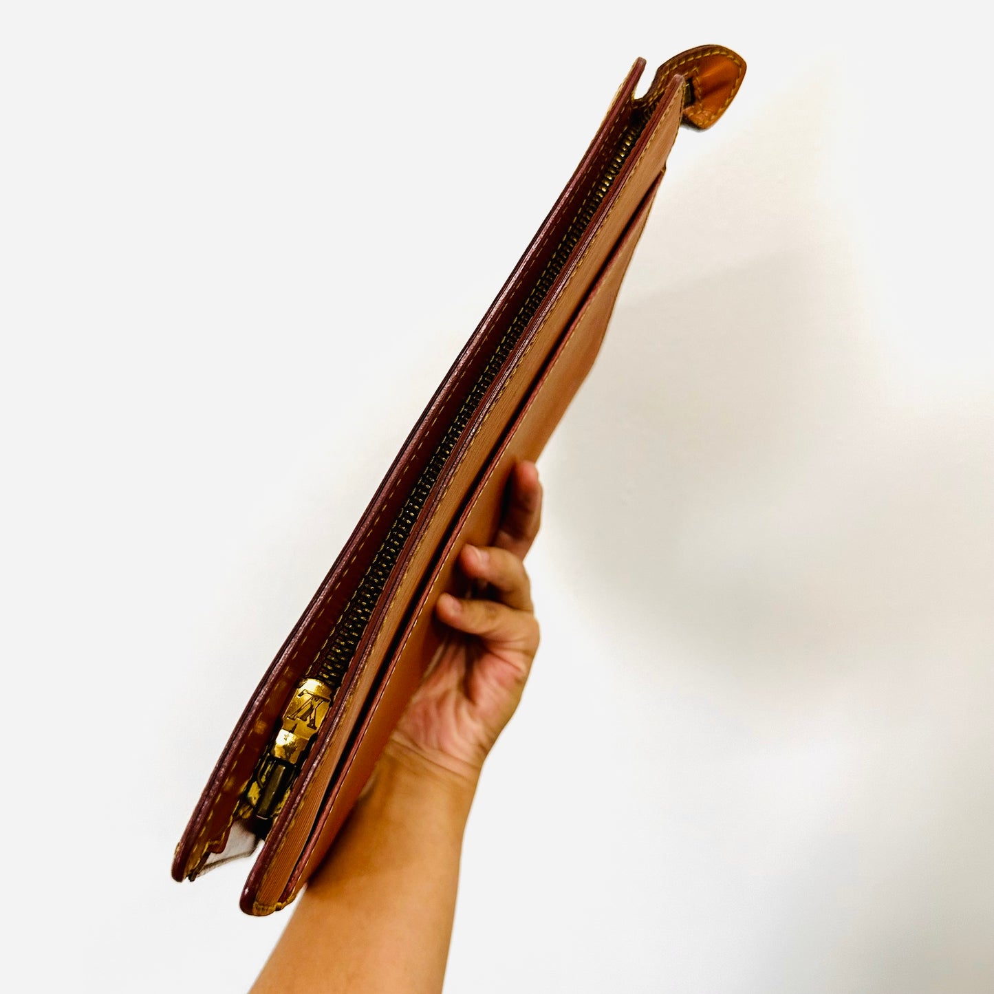 Louis Vuitton LV Caramel Brown GHW Monogram Logo Epi Leather Toiletry 26 Pouch Clutch Case