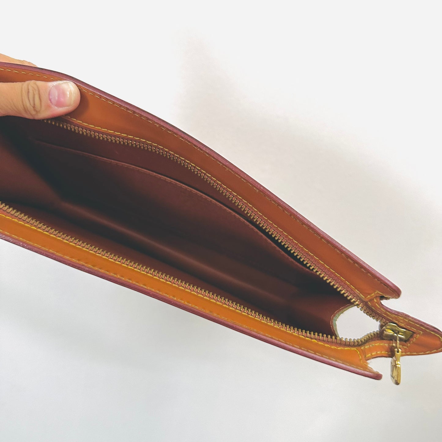 Louis Vuitton LV Caramel Brown GHW Monogram Logo Epi Leather Toiletry 26 Pouch Clutch Case