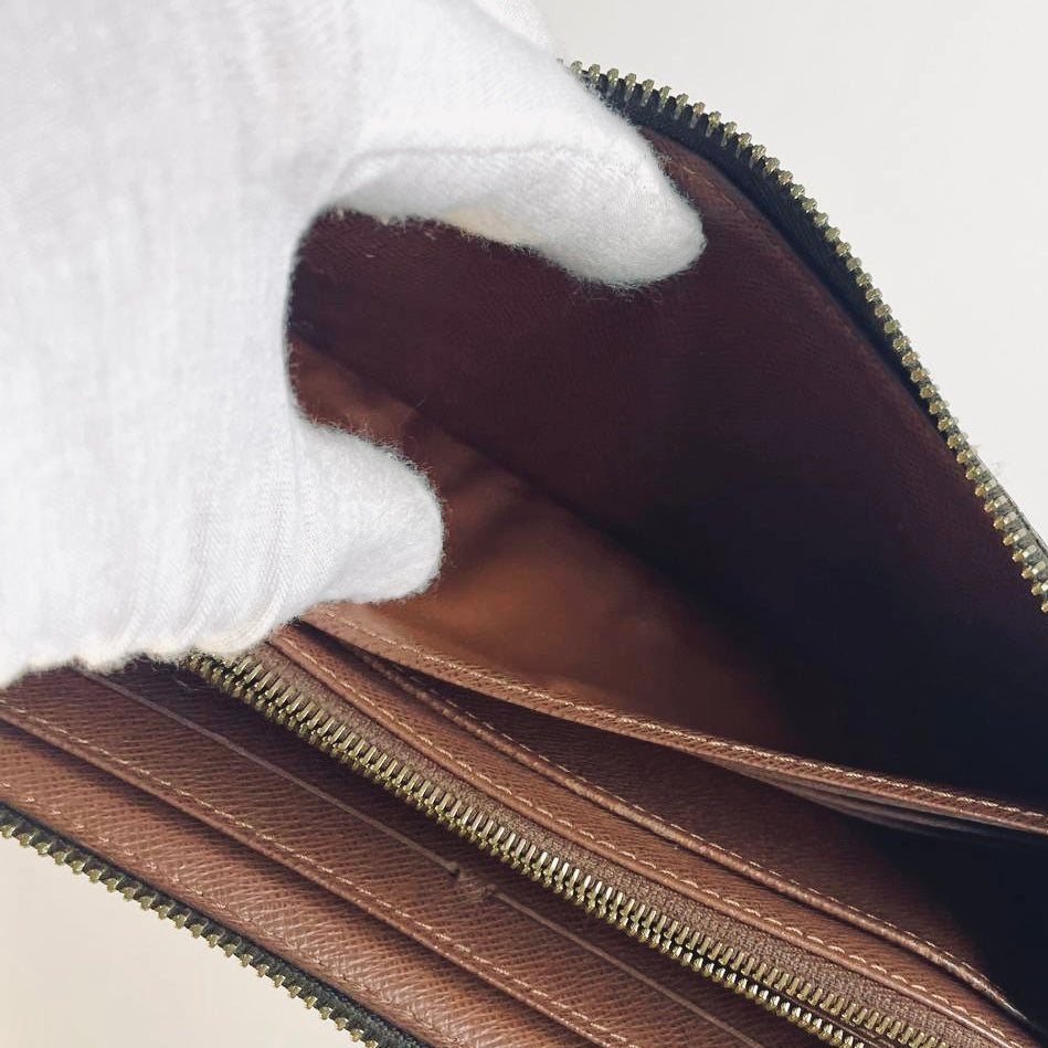 Louis Vuitton LV Astrid Monogram Logo GHW Flap Zip Long Wallet
