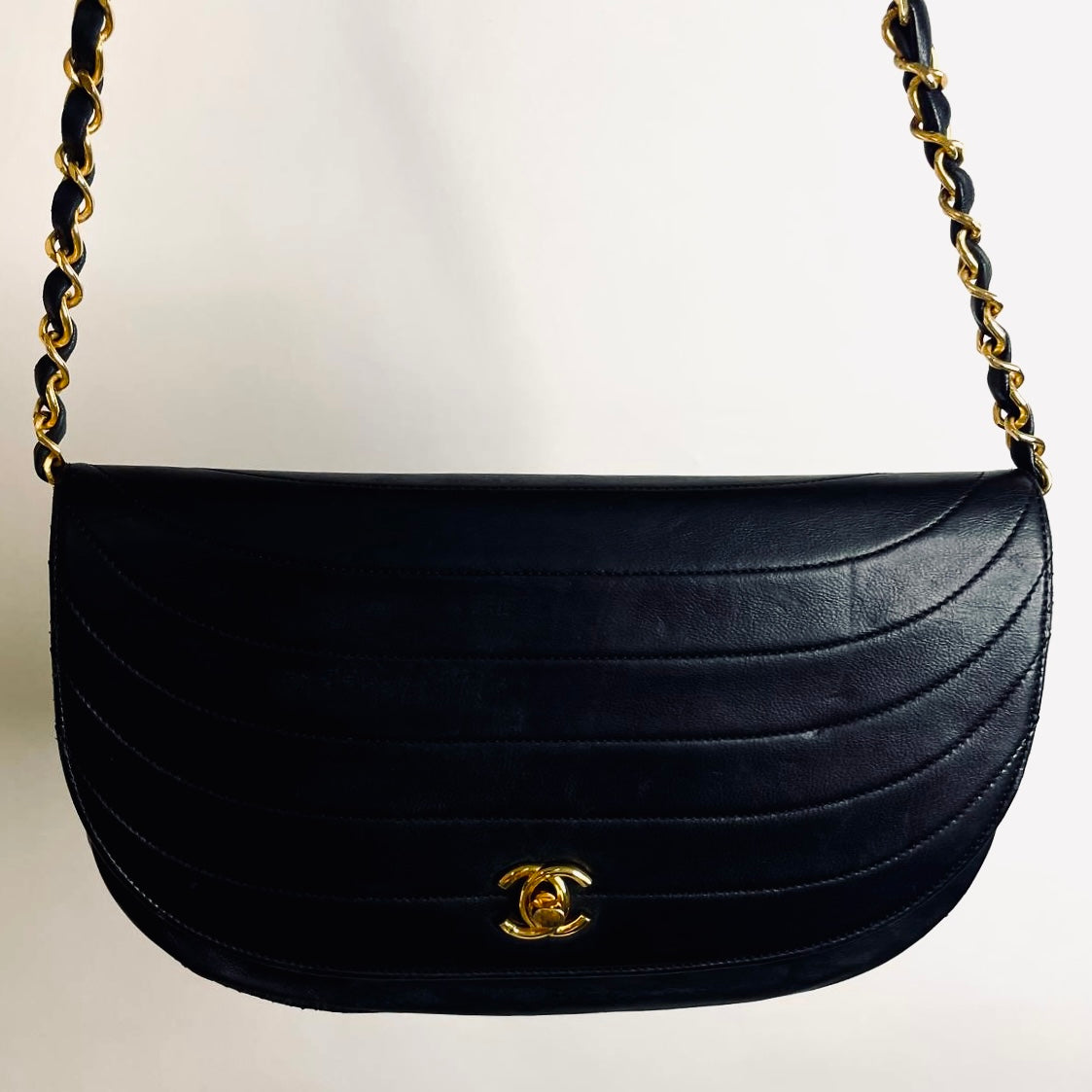 Chanel Black GHW Giant CC Monogram Logo Single Half Moon Full Flap Quilted Lambskin Vintage Turnlock Shoulder Sling Bag 0s