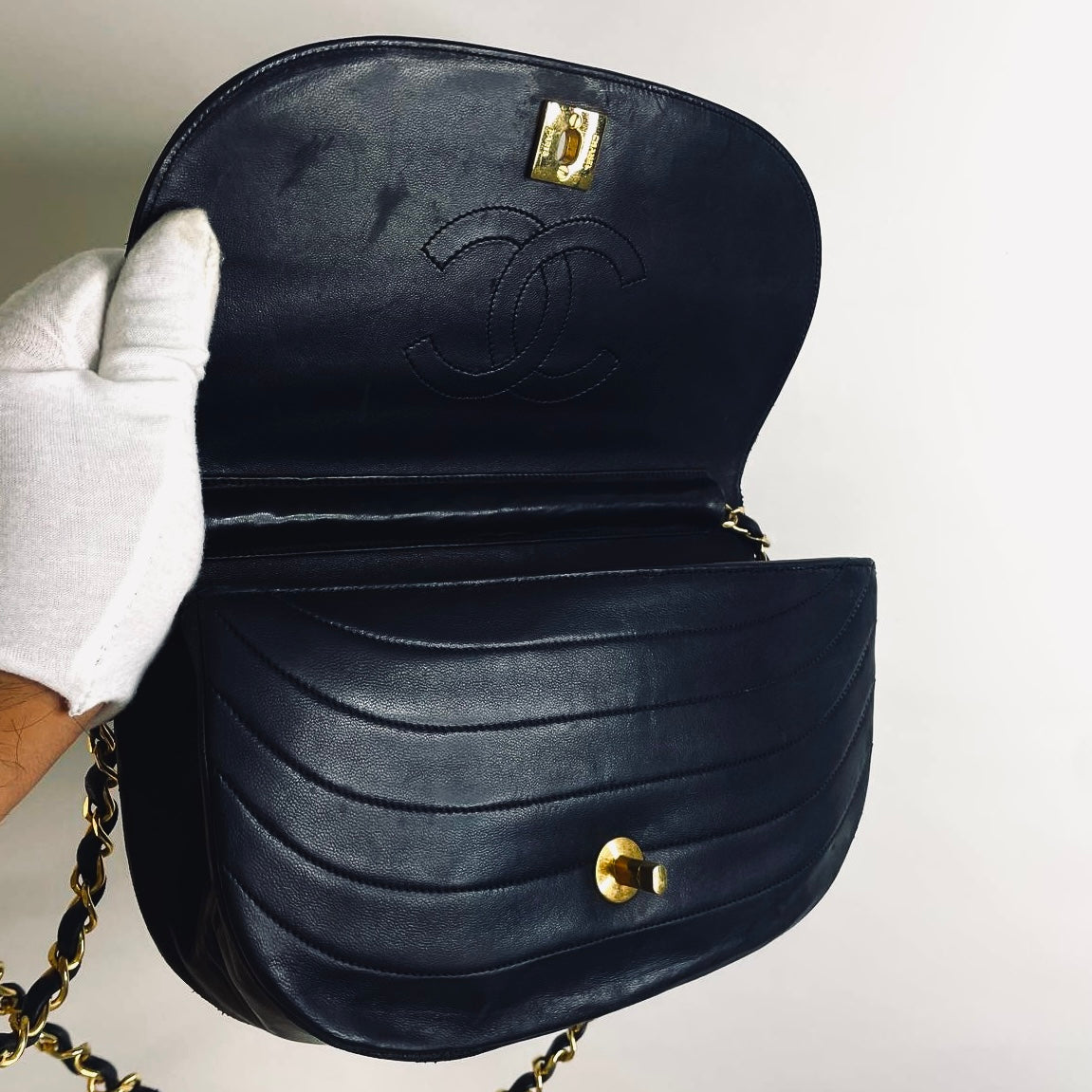Chanel Black GHW Giant CC Monogram Logo Single Half Moon Full Flap Quilted Lambskin Vintage Turnlock Shoulder Sling Bag 0s