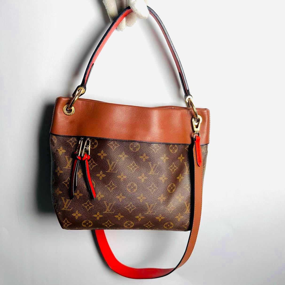 Louis Vuitton LV Tuileries Besace Monogram Logo GHW 2-Way Top Handle Hobo Baguette Shoulder Sling Bag