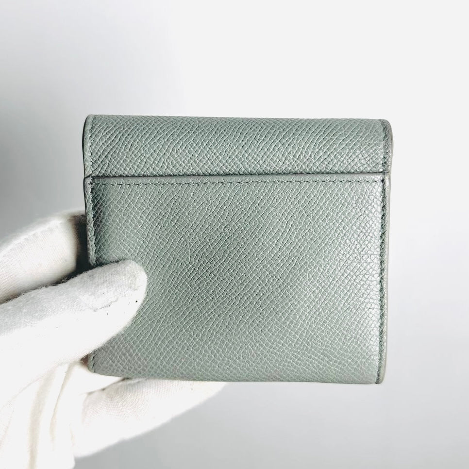 Christian Dior CD 30 Montaigne Medium Lotus Stone Grey / Gray GHW Grained Calfskin Monogram Logo Flap Compact Trifold Wallet