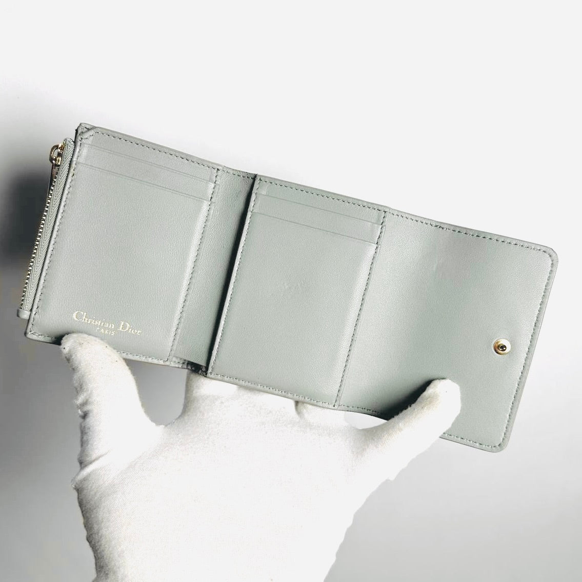 Christian Dior CD 30 Montaigne Medium Lotus Stone Grey / Gray GHW Grained Calfskin Monogram Logo Flap Compact Trifold Wallet