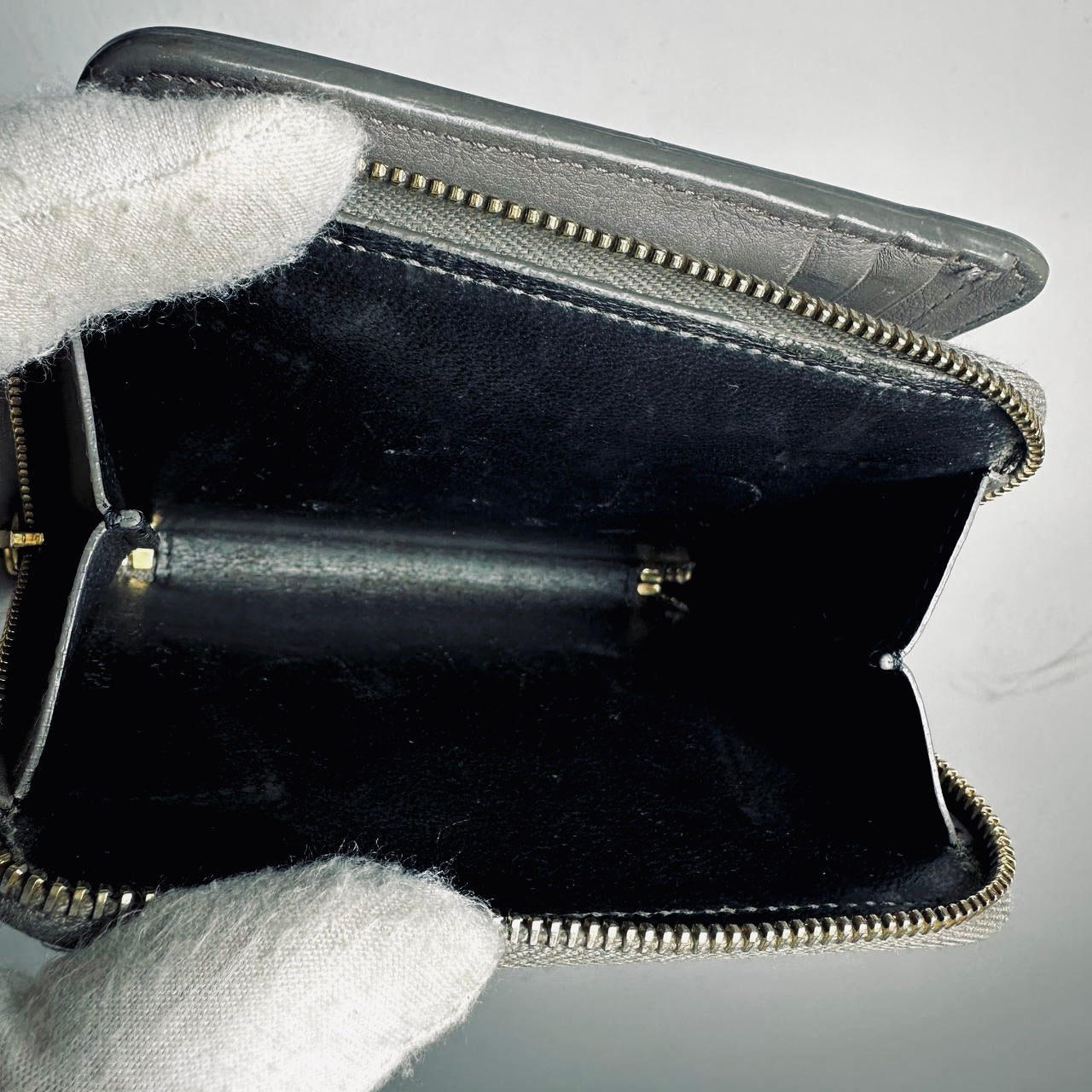 YSL Yves Saint Laurent Dark Grey / Gray GHW Cassandra Compact Flap Zippy Zip Around Wallet Calfskin Leather