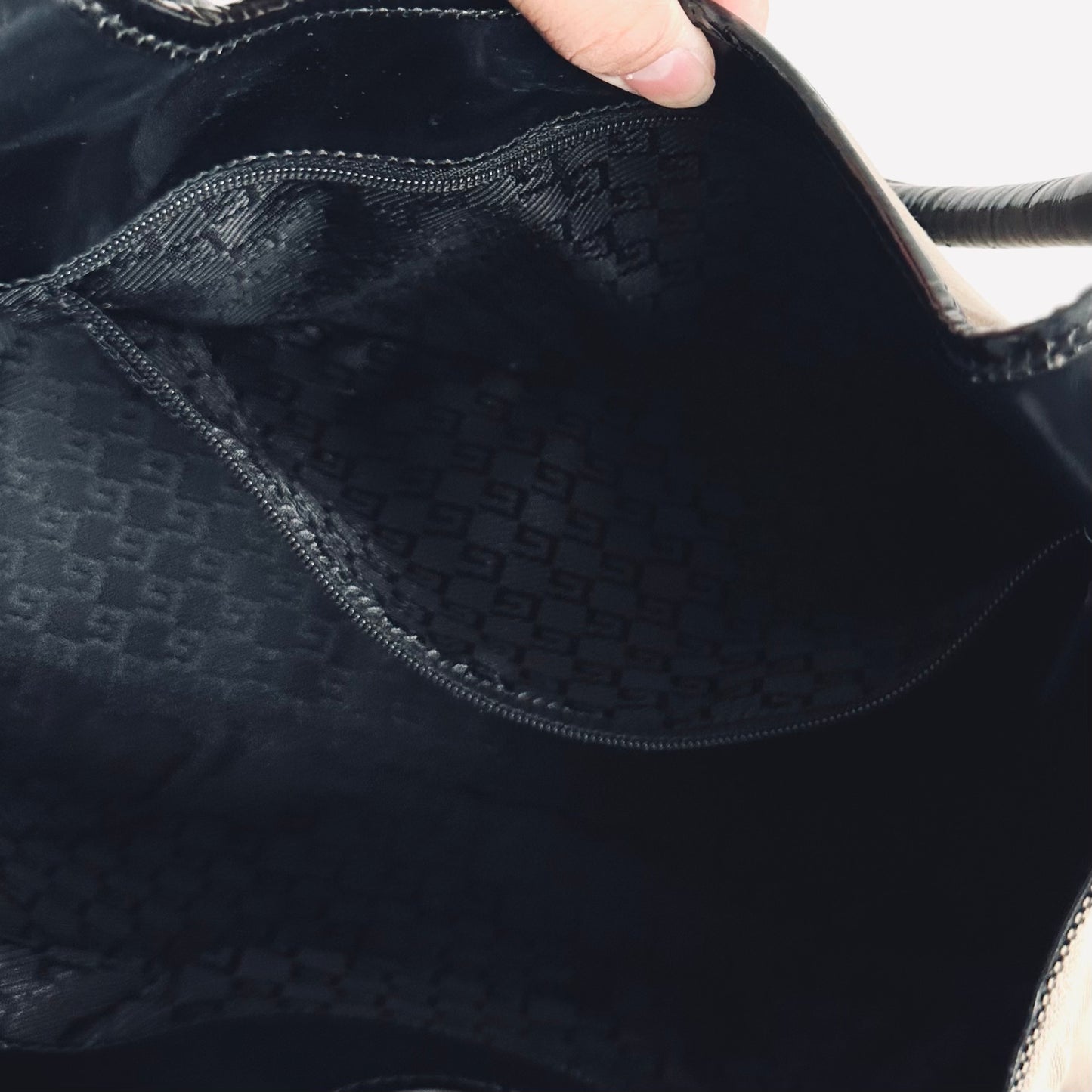 Gucci Jackie Grey / Black GHW Monogram Logo Flap Hobo Baguette Shoulder Bag