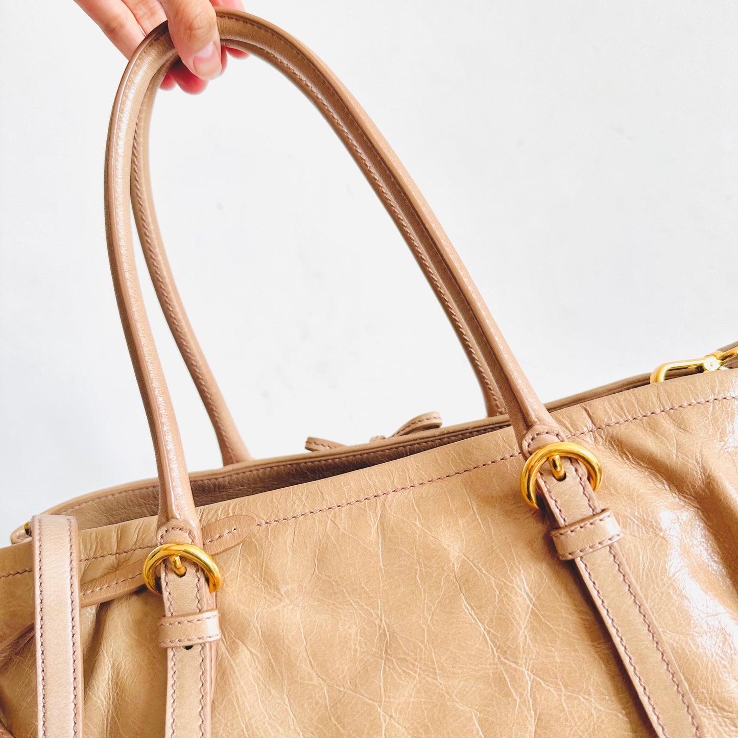 Miu Miu Blush Powder Pink GHW Vitello Shine Leather Classic Logo 2-Way Shopper Shoulder Sling Tote Bag
