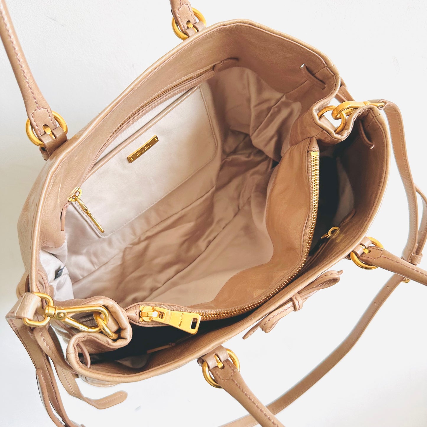 Miu Miu Blush Powder Pink GHW Vitello Shine Leather Classic Logo 2-Way Shopper Shoulder Sling Tote Bag