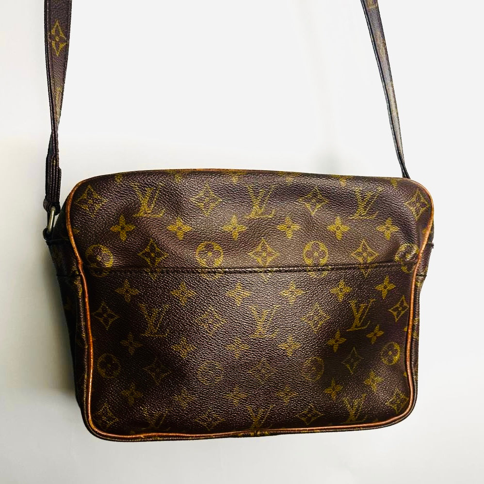 Louis Vuitton LV Nile Reporter Monogram Logo GHW Camera Messenger Shoulder Sling Bag