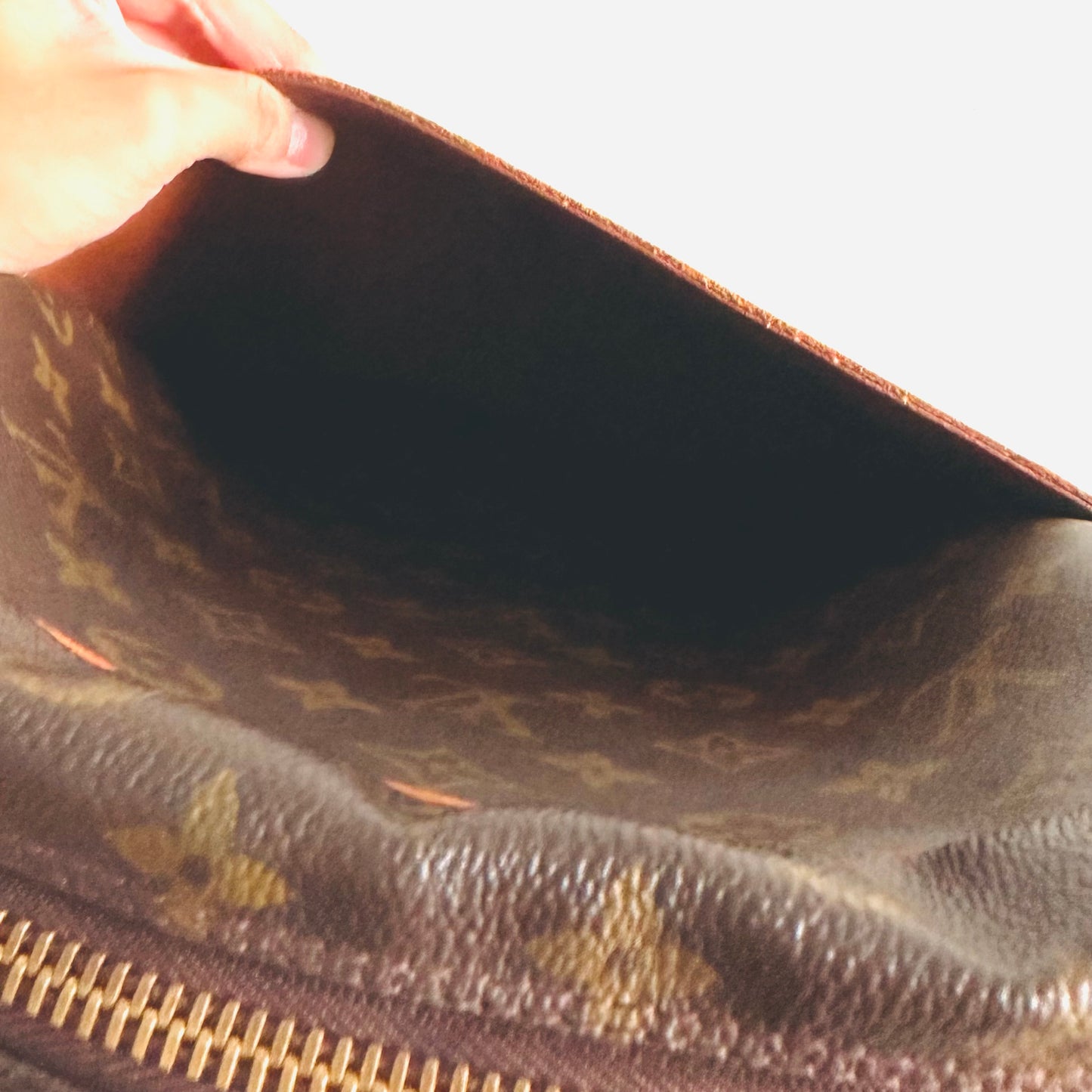 Louis Vuitton LV Marso Danube Monogram Logo GHW Camera Messenger Shoulder Sling Bag