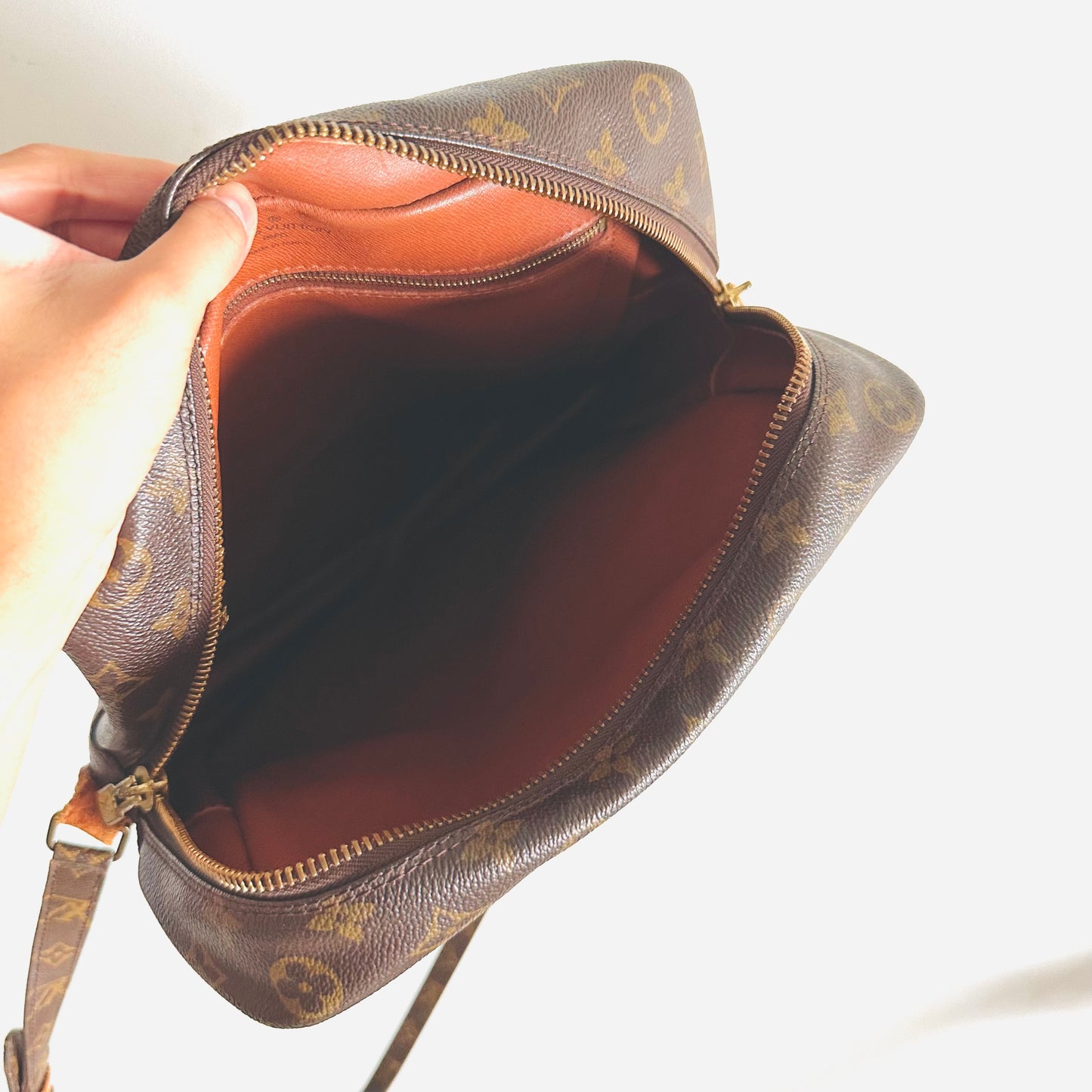 Louis Vuitton LV Marso Danube Monogram Logo GHW Camera Messenger Shoulder Sling Bag