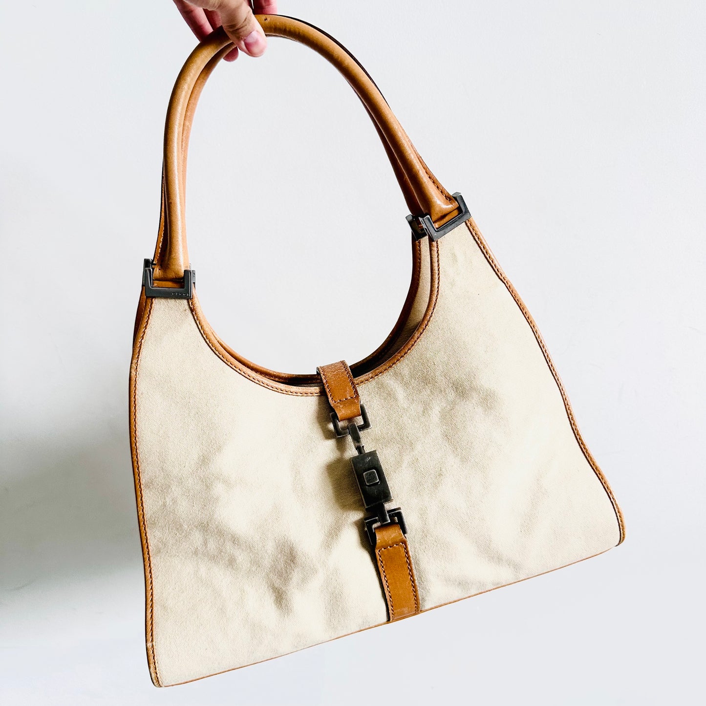 Gucci Cream / Tan Monogram Logo Jackie Vintage Baguette Hobo Shoulder Bag