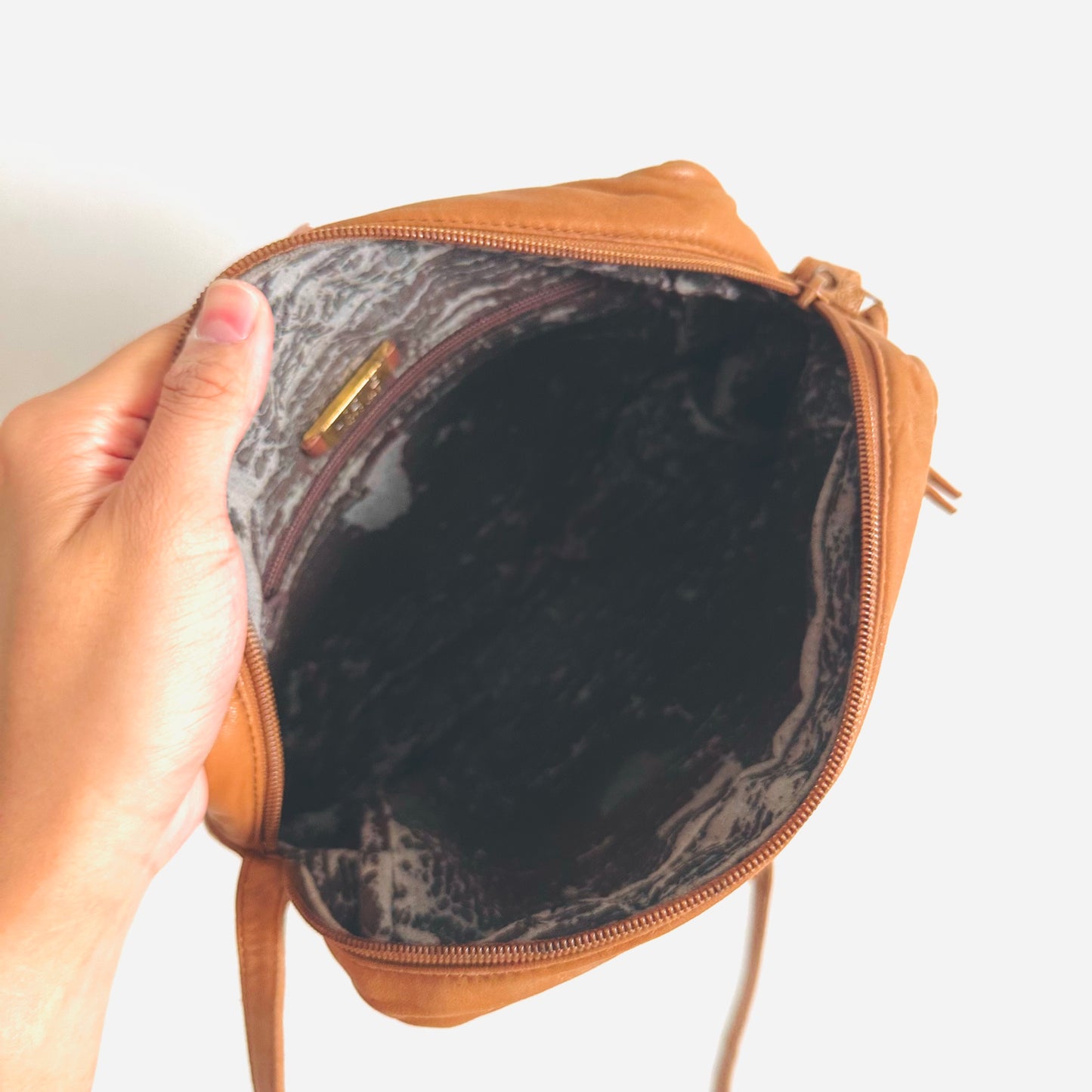 Loewe Caramel Brown Smooth Leather Giant Anagram Logo Monogram Camera Shoulder Sling Bag