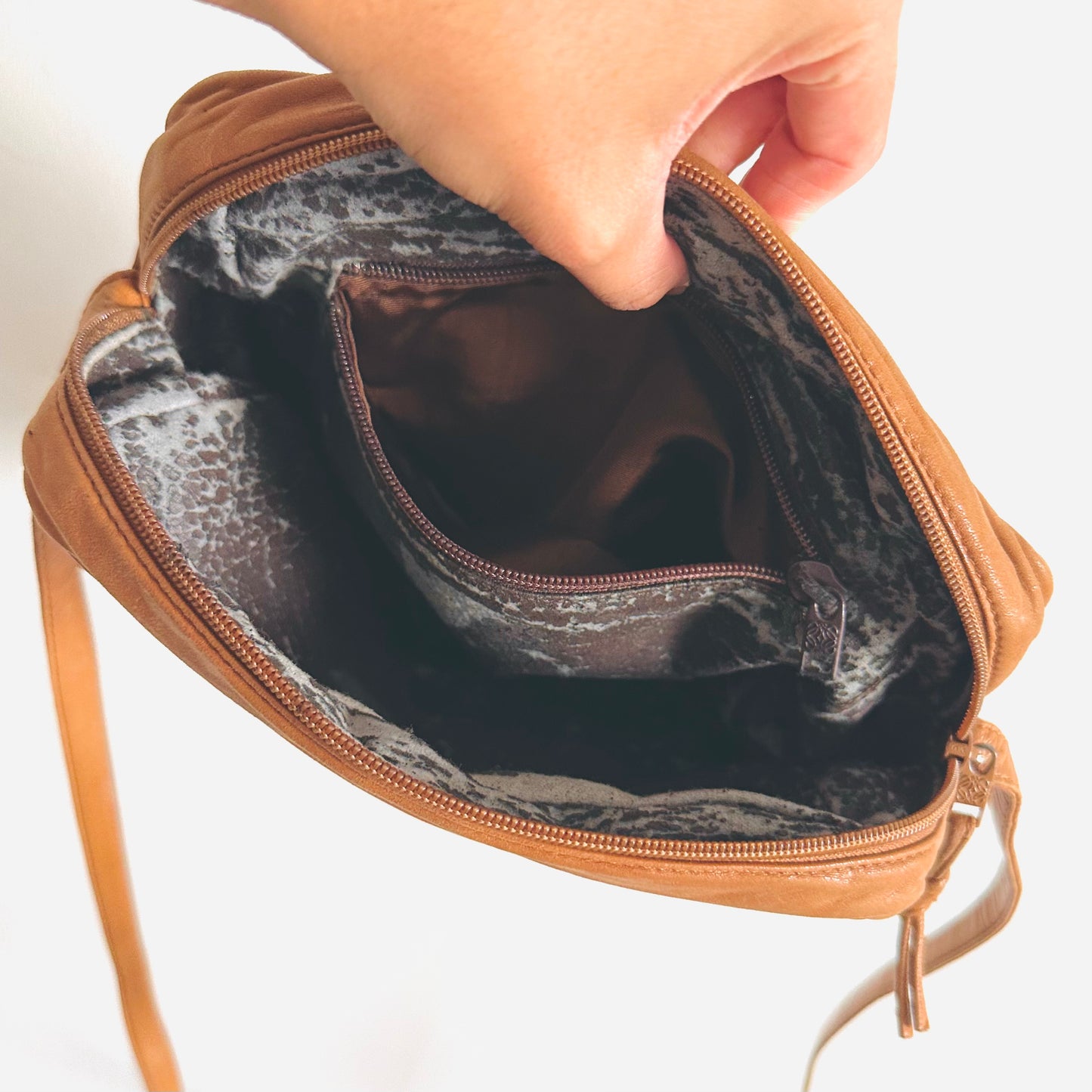 Loewe Caramel Brown Smooth Leather Giant Anagram Logo Monogram Camera Shoulder Sling Bag