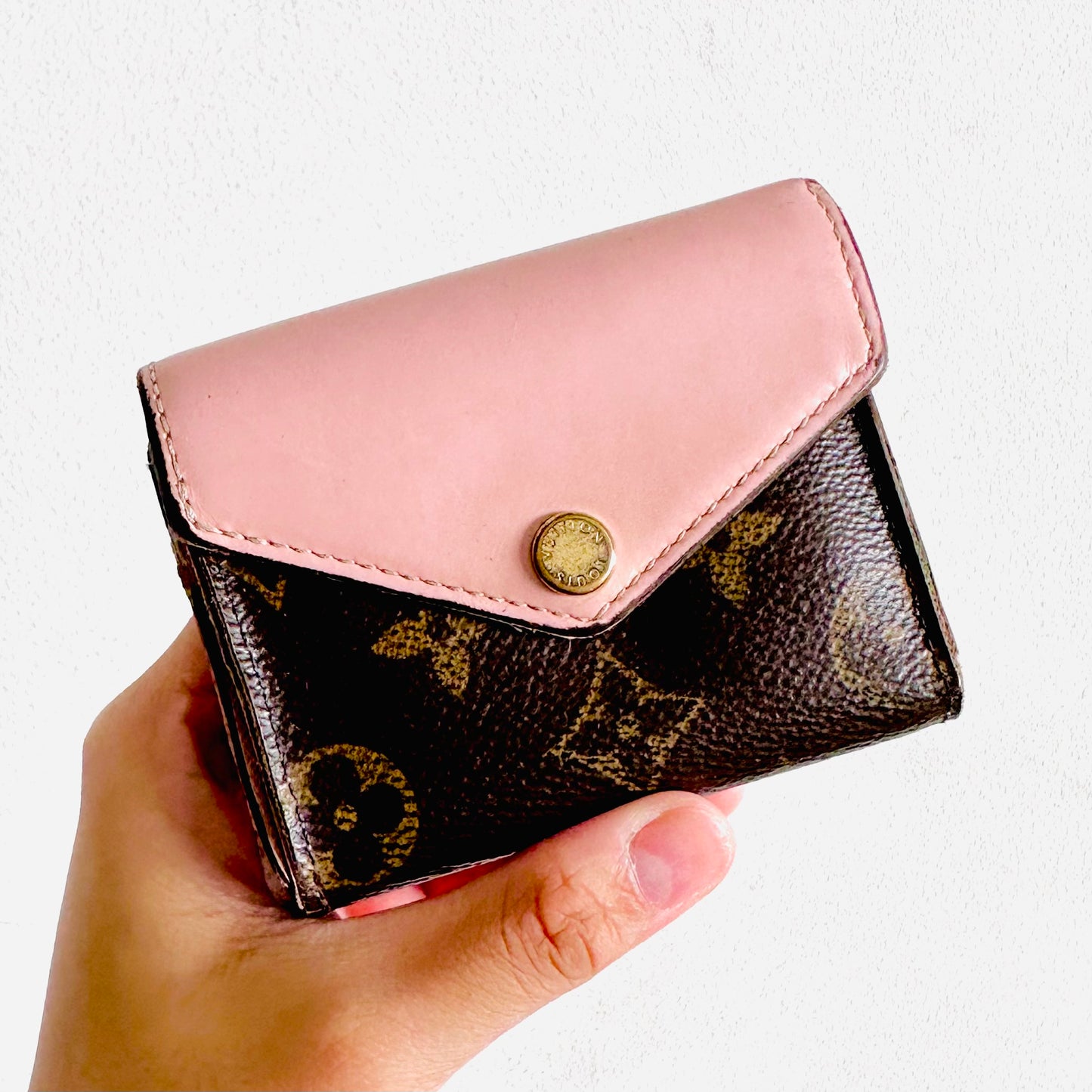 Louis Vuitton LV Zoe Monogram Logo & Rose Ballerine Pink Leather GHW Classic Logo Flap Compact Trifold Wallet