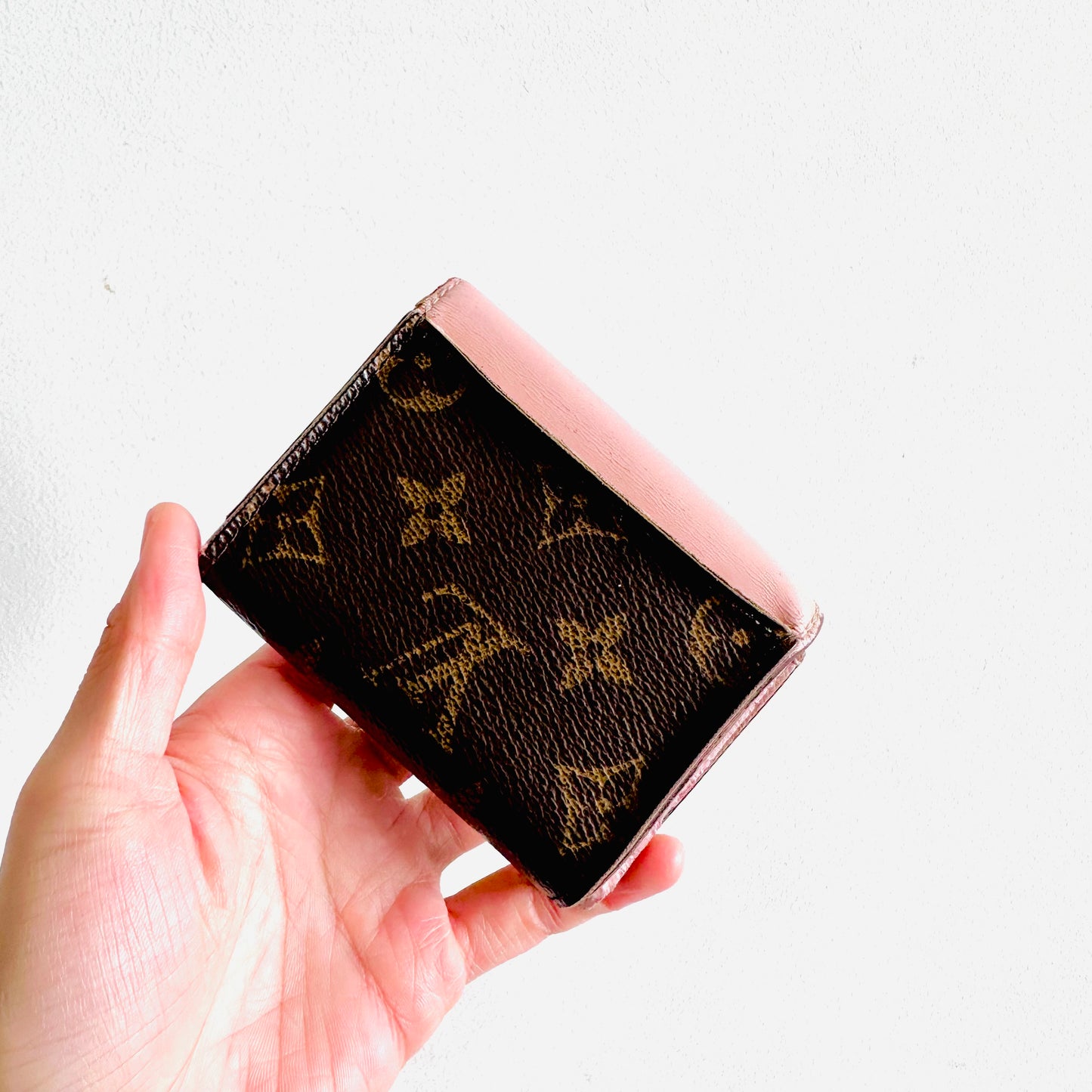 Louis Vuitton LV Zoe Monogram Logo & Rose Ballerine Pink Leather GHW Classic Logo Flap Compact Trifold Wallet