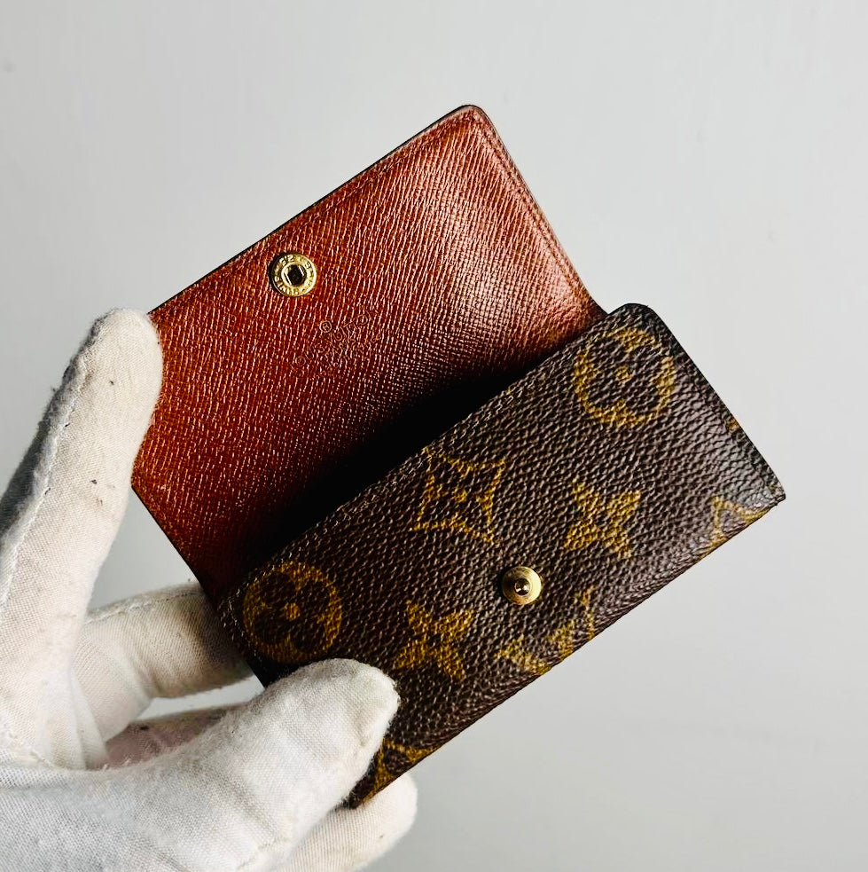Louis Vuitton LV Monogram Logo GHW Flap Compact 4 Key Cles Holder Pouch Wallet