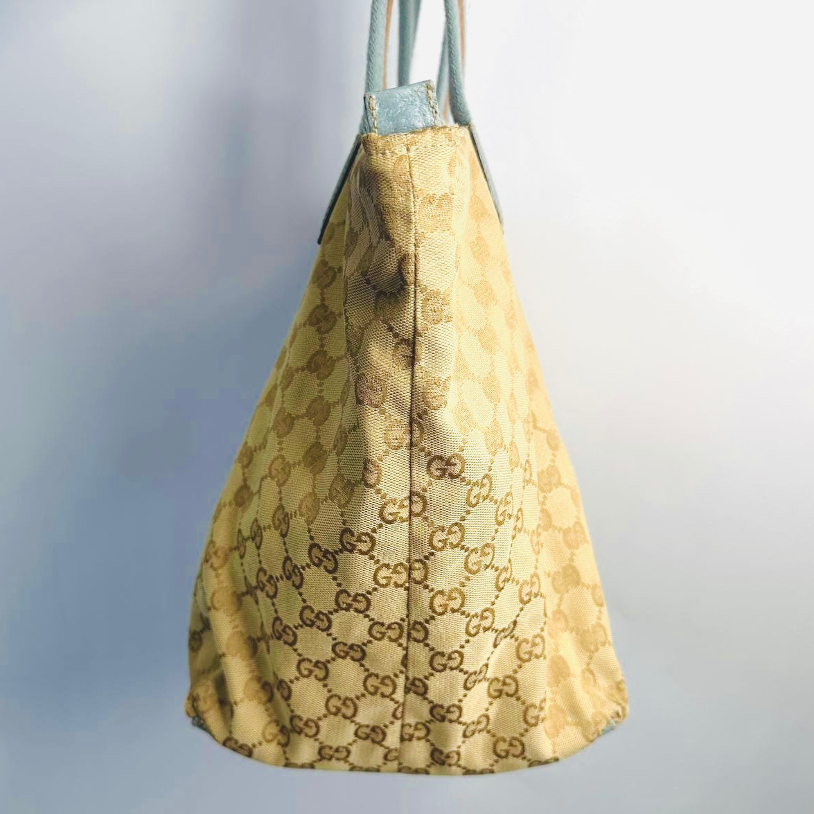 Gucci Sherry Beige / Blue GG Monogram Logo Bucket Shoulder Shopper Tote Bag