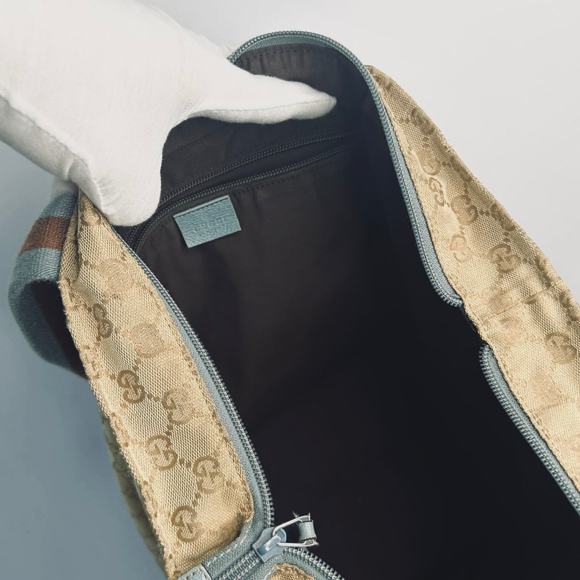 Gucci Sherry Beige / Blue GG Monogram Logo Bucket Shoulder Shopper Tote Bag