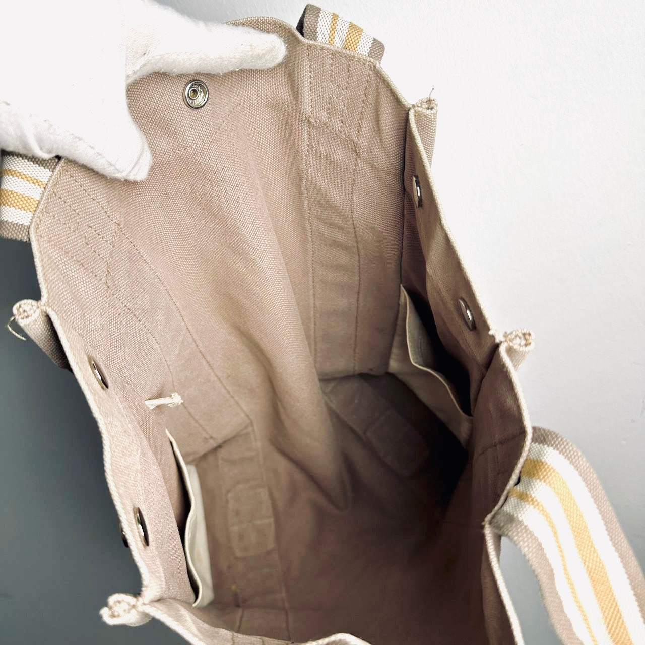 Hermes Herline Aline Taupe Brown Beige Fourre Toile MM Vertical Tall Structured Shopper Tote Bag
