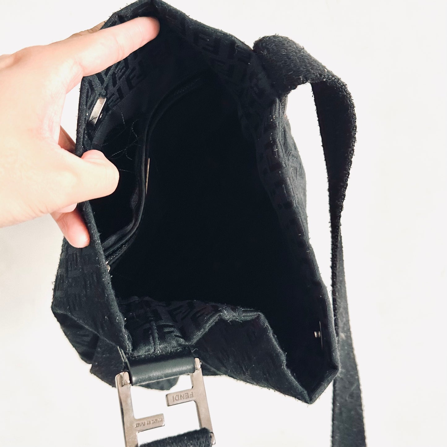 Fendi Black Zucca FF Monogram Logo Hobo Baguette Bucket Shoulder Sling Bag