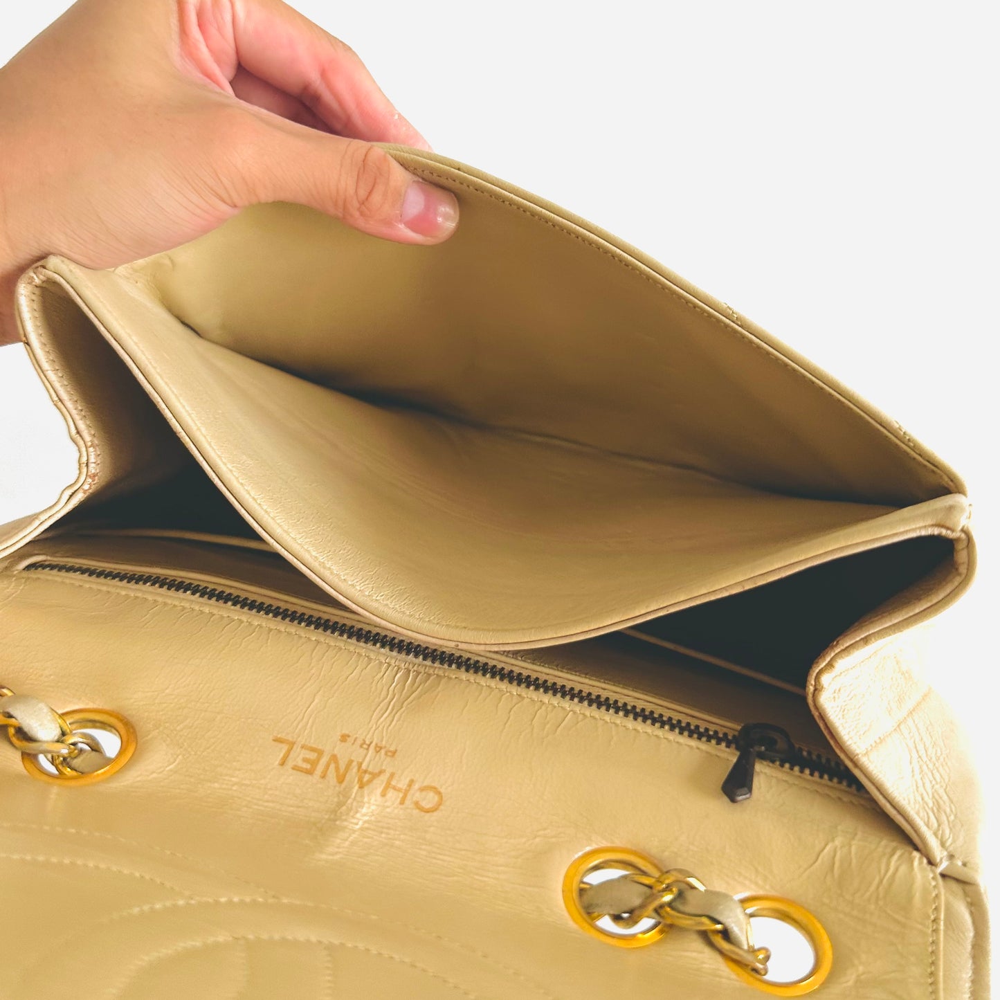 Chanel Beige GHW CC Logo Turnlock Small Classic Single Chevron Quilted Lambskin Flap Vintage Shoulder Sling Bag Pre Series