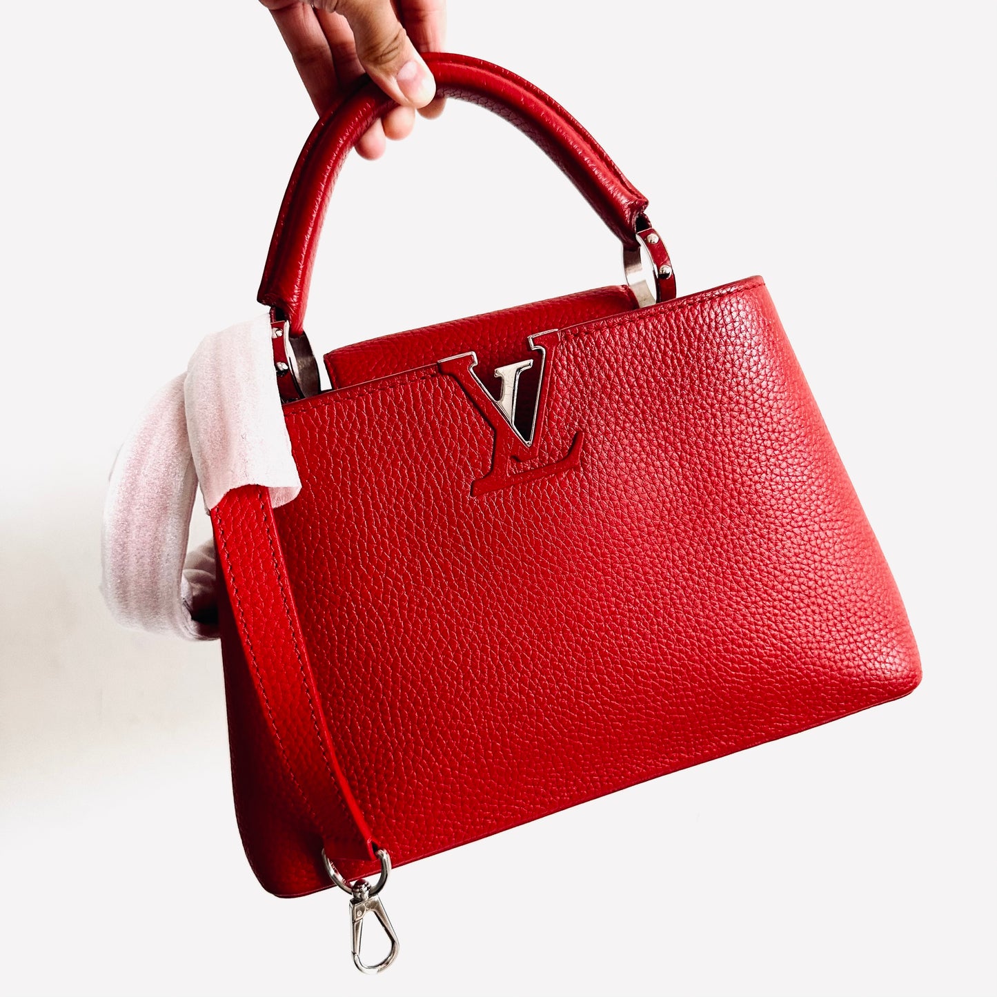 Louis Vuitton LV Capucines BB Scarlett Red Monogram Logo Taurillon Leather 2-Way Top Handle Flap Shoulder Sling Bag