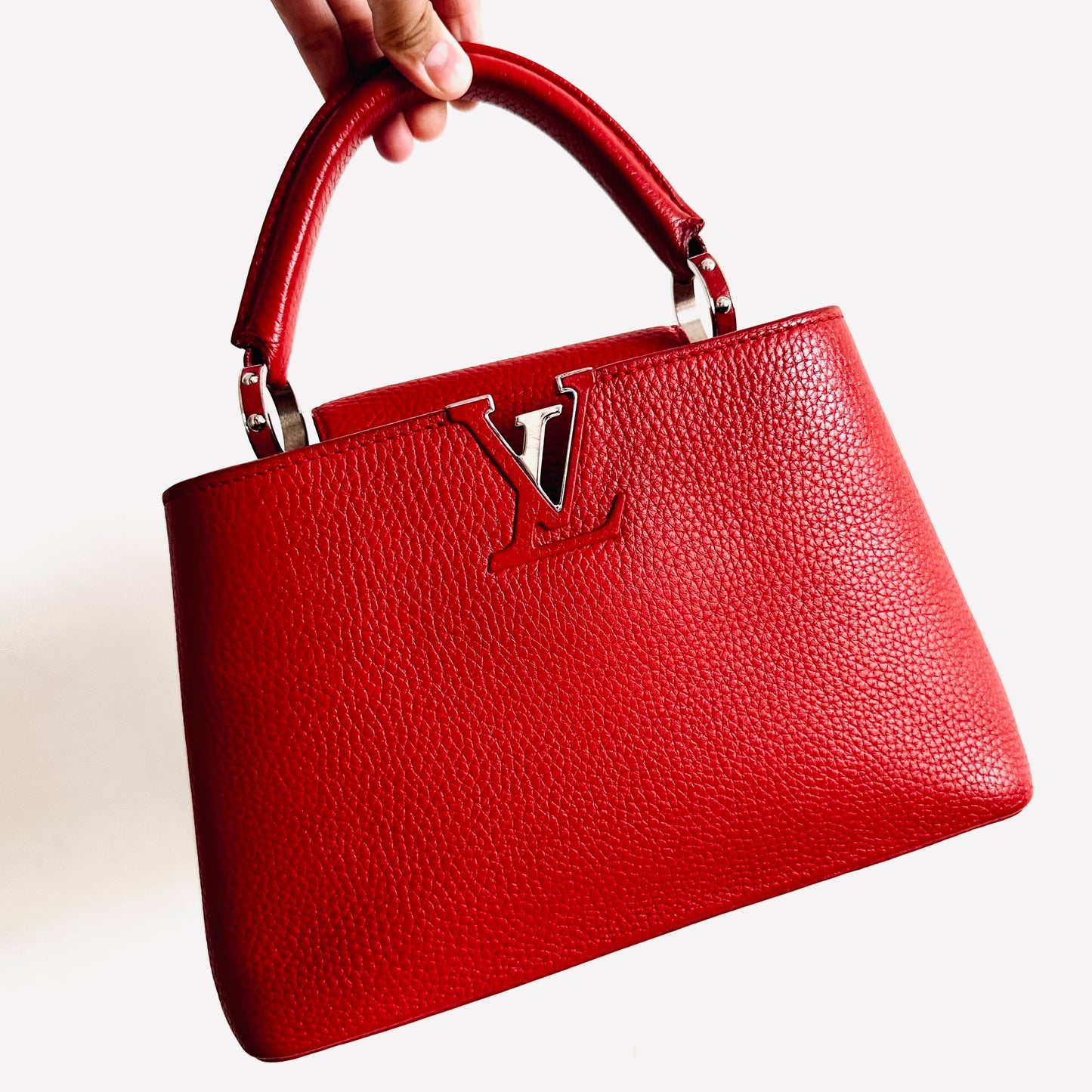 Louis Vuitton LV Capucines BB Scarlett Red Monogram Logo Taurillon Leather 2-Way Top Handle Flap Shoulder Sling Bag