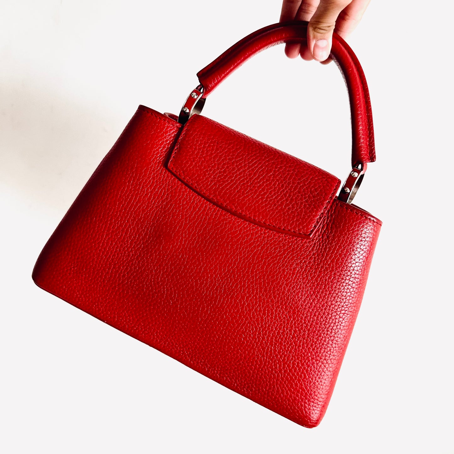 Louis Vuitton LV Capucines BB Scarlett Red Monogram Logo Taurillon Leather 2-Way Top Handle Flap Shoulder Sling Bag