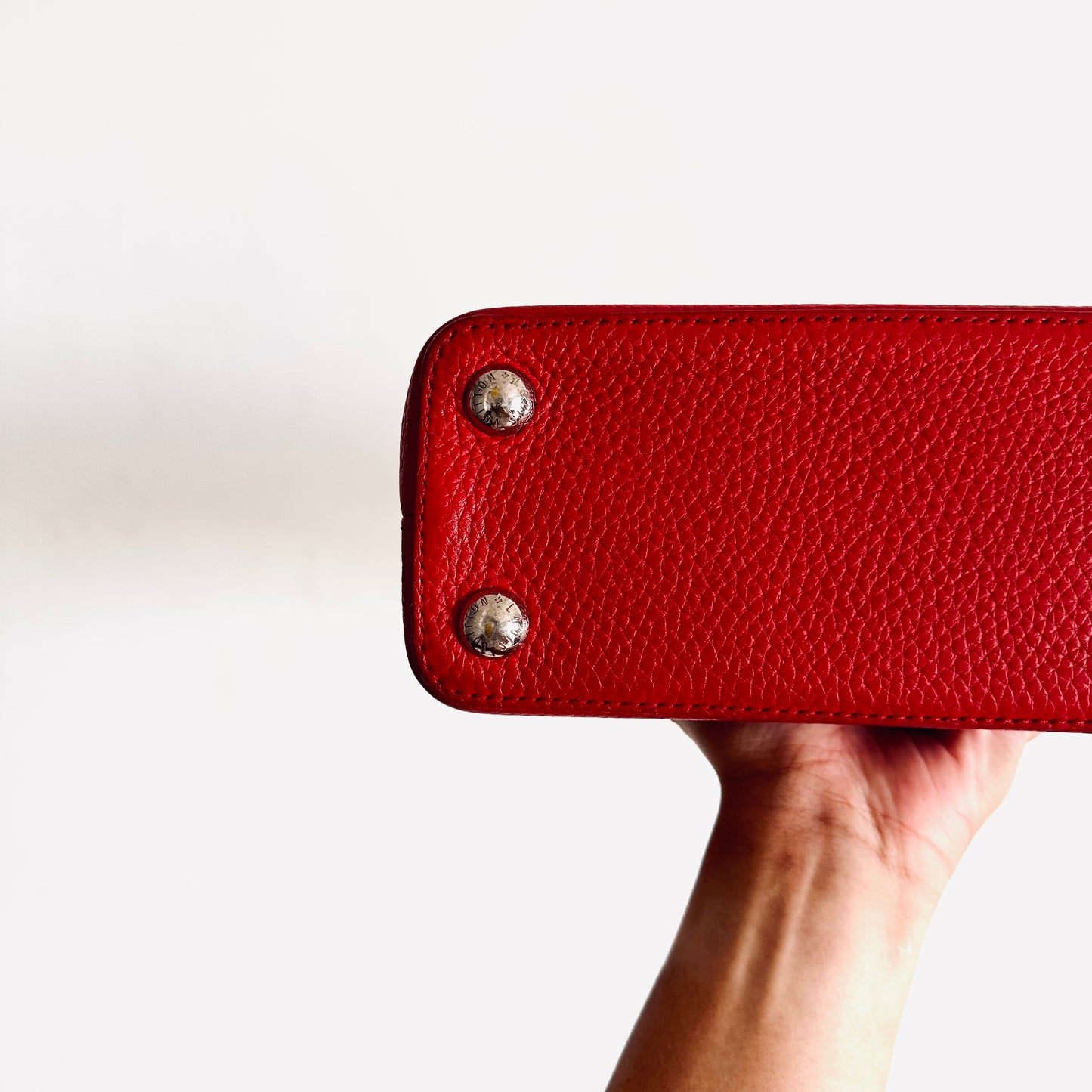Louis Vuitton LV Capucines BB Scarlett Red Monogram Logo Taurillon Leather 2-Way Top Handle Flap Shoulder Sling Bag