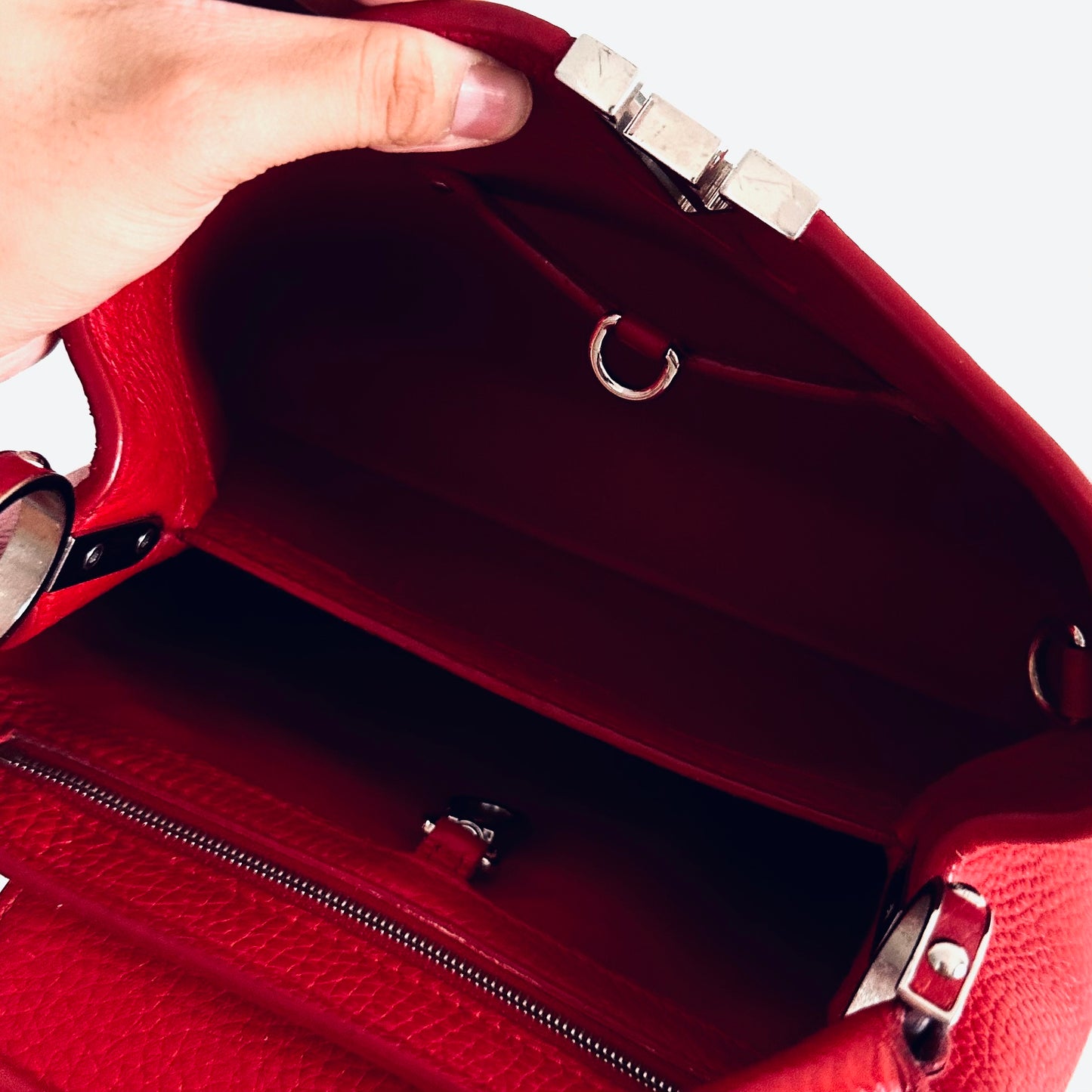 Louis Vuitton LV Capucines BB Scarlett Red Monogram Logo Taurillon Leather 2-Way Top Handle Flap Shoulder Sling Bag
