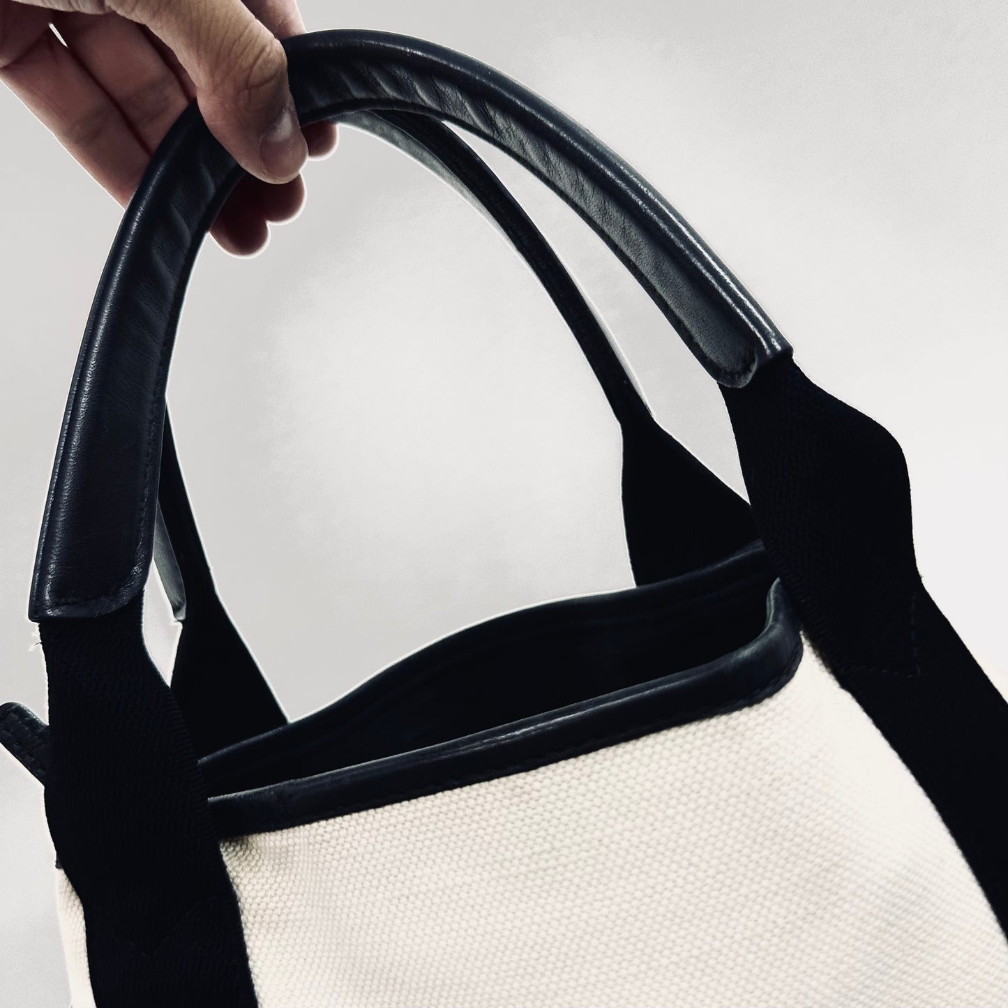 Balenciaga Black / White Cabas Monogram Logo XS 2-Way Structured Shoulder Sling Tote Bag With Pouch