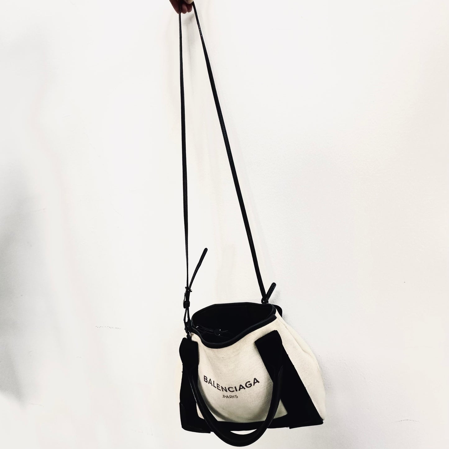 Balenciaga Black / White Cabas Monogram Logo XS 2-Way Structured Shoulder Sling Tote Bag With Pouch