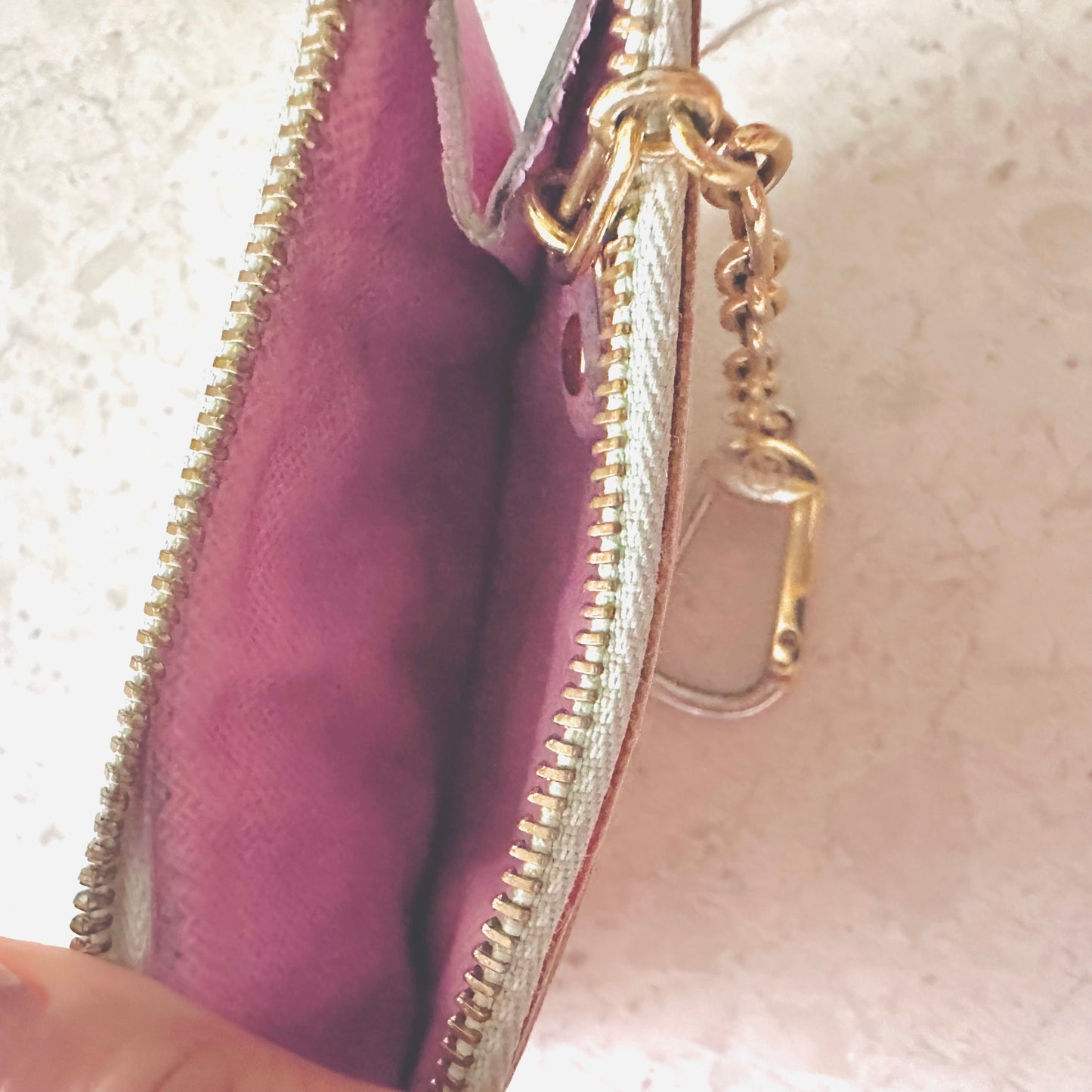 Louis Vuitton LV Murakami White Multicolour Rainbow Monogram Logo GHW Compact Zip Pochette Purse Pouch Key Cles