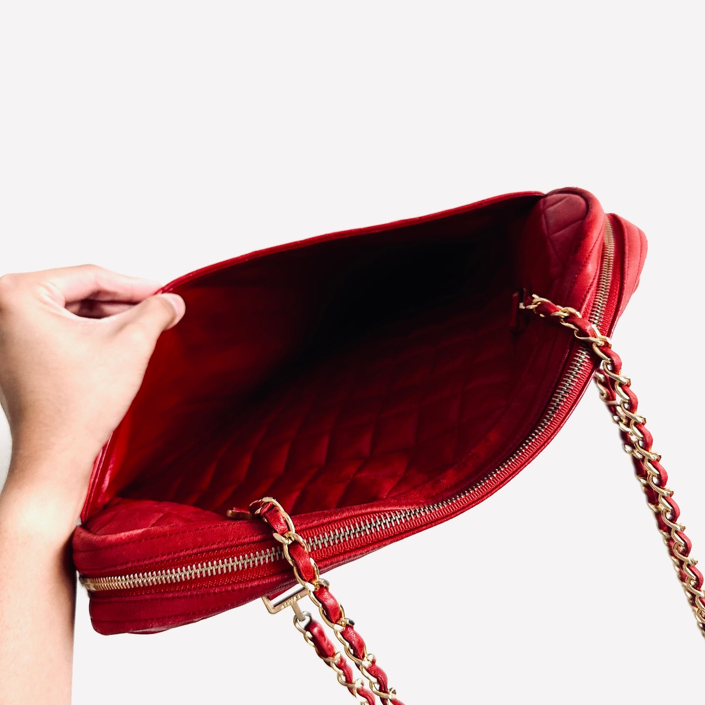 Chanel Cherry Red GHW Giant CC Logo Quilted Lambskin Vintage Shoulder Sling Tote Bag 1s