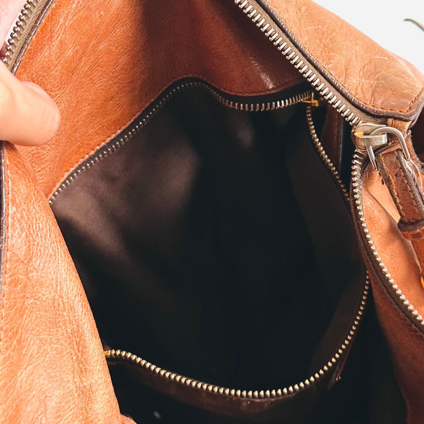 Miu Miu Caramel Brown GHW Vitello Lux Bauletto Classic Logo Shopper Shoulder Sling Tote Bag