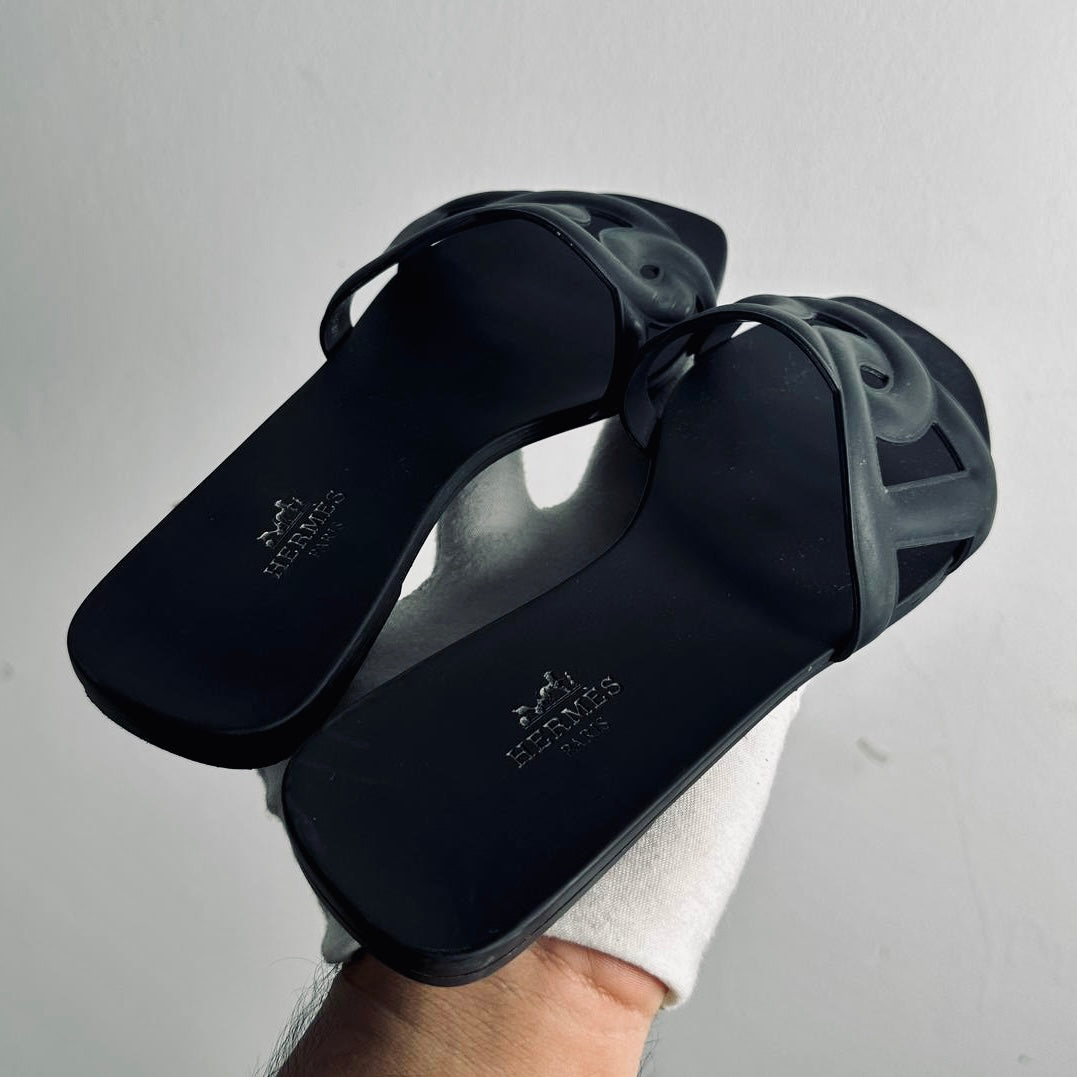 Hermes Aloha Black Monogram Logo Sandals Slippers Flat Shoes Size 36