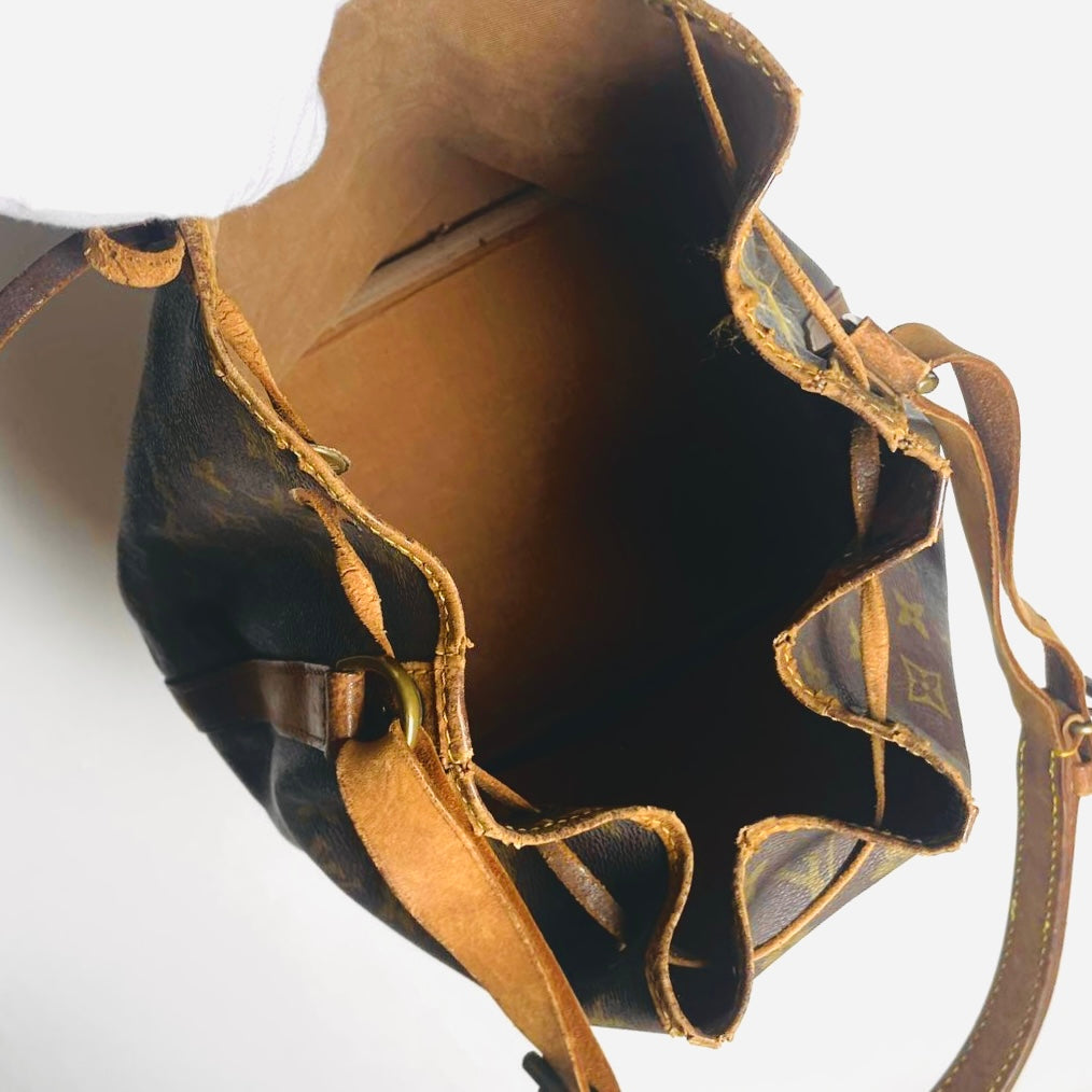 Louis Vuitton LV Bucket Petit Noe Monogram Logo GHW Shoulder Sling Vintage Drawstring Bag