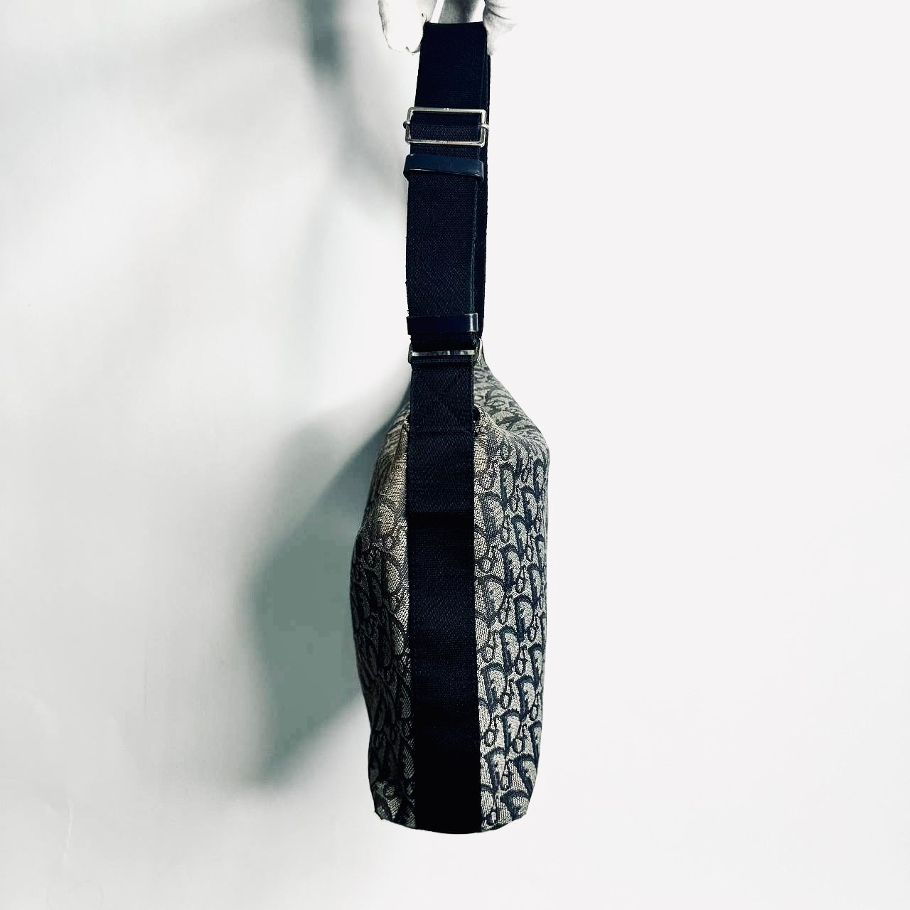 Christian Dior CD Saddle Navy Blue Oblique Monogram Logo Hobo Baguette Shoulder Sling Bag