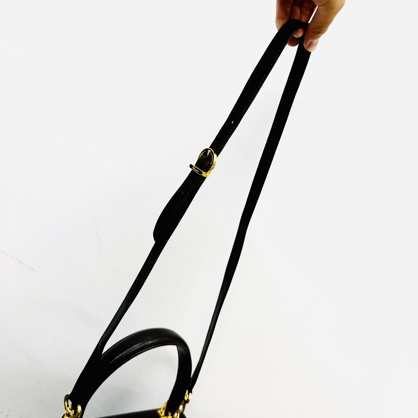 Salvatore Ferragamo Kelly Gancini Dark Brown GHW Monogram Logo Smooth Leather Top Handle 2-Way Shoulder Sling Bag
