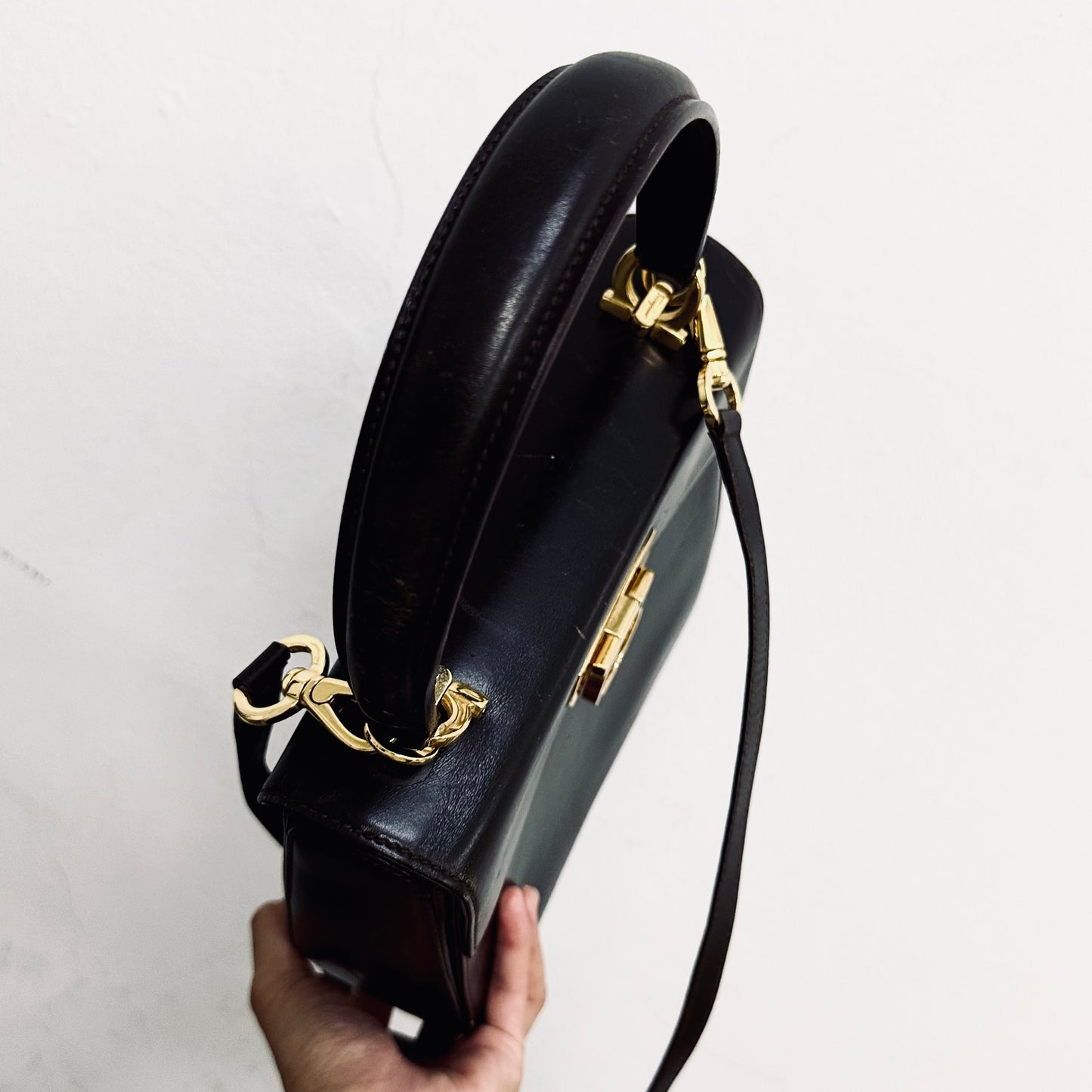 Salvatore Ferragamo Kelly Gancini Dark Brown GHW Monogram Logo Smooth Leather Top Handle 2-Way Shoulder Sling Bag