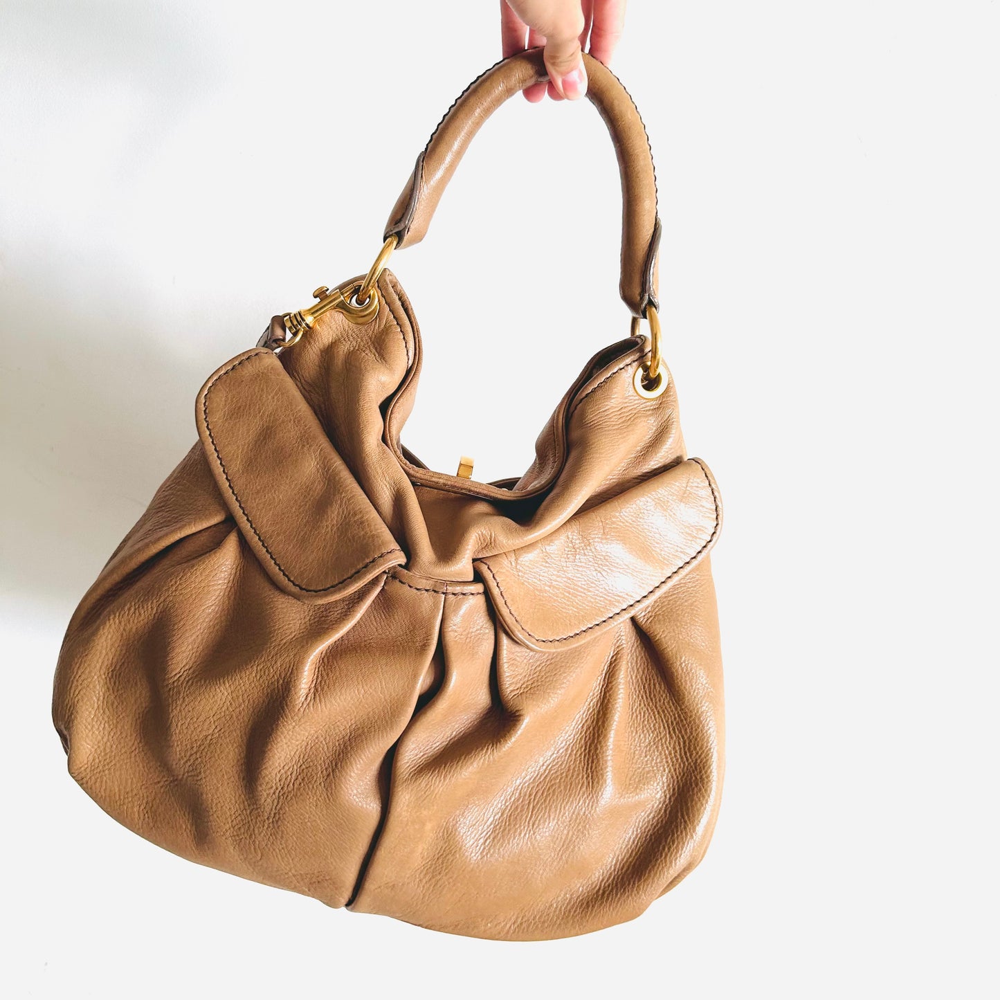 Miu Miu Beige GHW Leather Classic Logo 2-Way Hobo Shopper Shoulder Baguette Cervo Shine Sling Bag