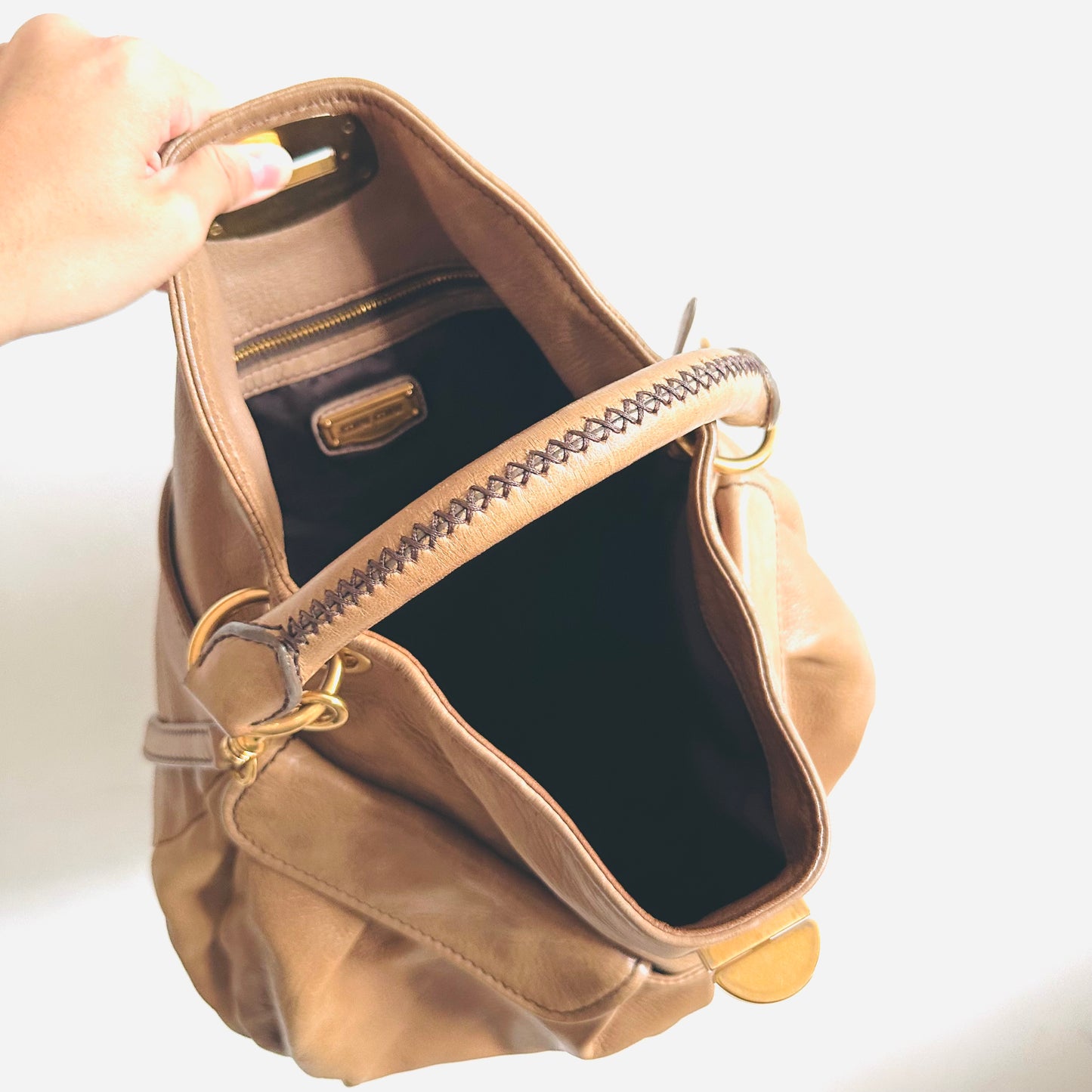 Miu Miu Beige GHW Leather Classic Logo 2-Way Hobo Shopper Shoulder Baguette Cervo Shine Sling Bag