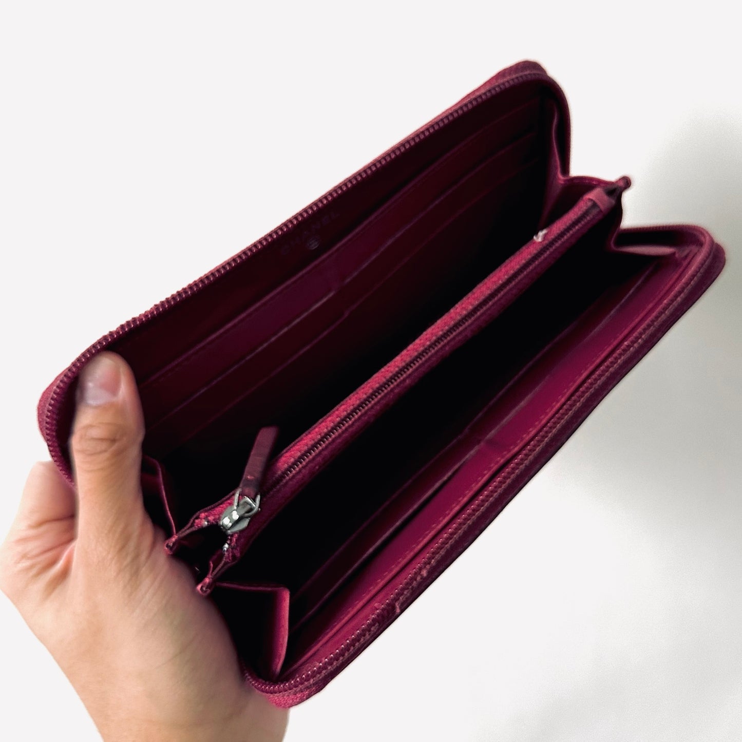 Chanel Maroon Burgundy Caviar Leather Giant CC Logo Zip Around Zippy Vintage Long Wallet