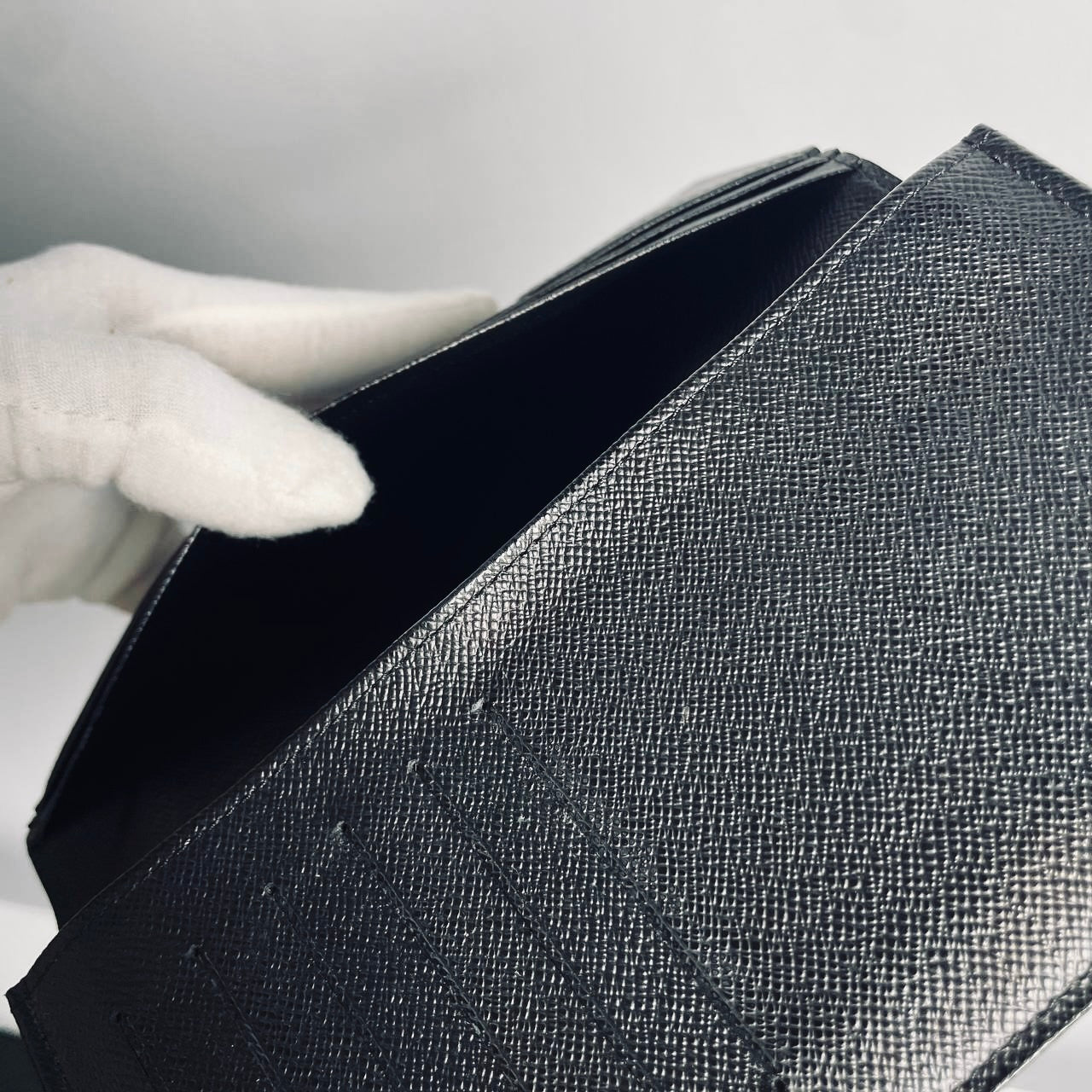 Louis Vuitton LV Brazza Damier Graphite Monogram Logo Long Bifold Flap Wallet