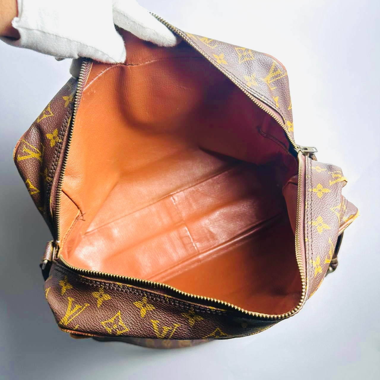 Louis Vuitton LV Reporter Nile Monogram Logo GHW Camera Messenger Shoulder Sling Bag
