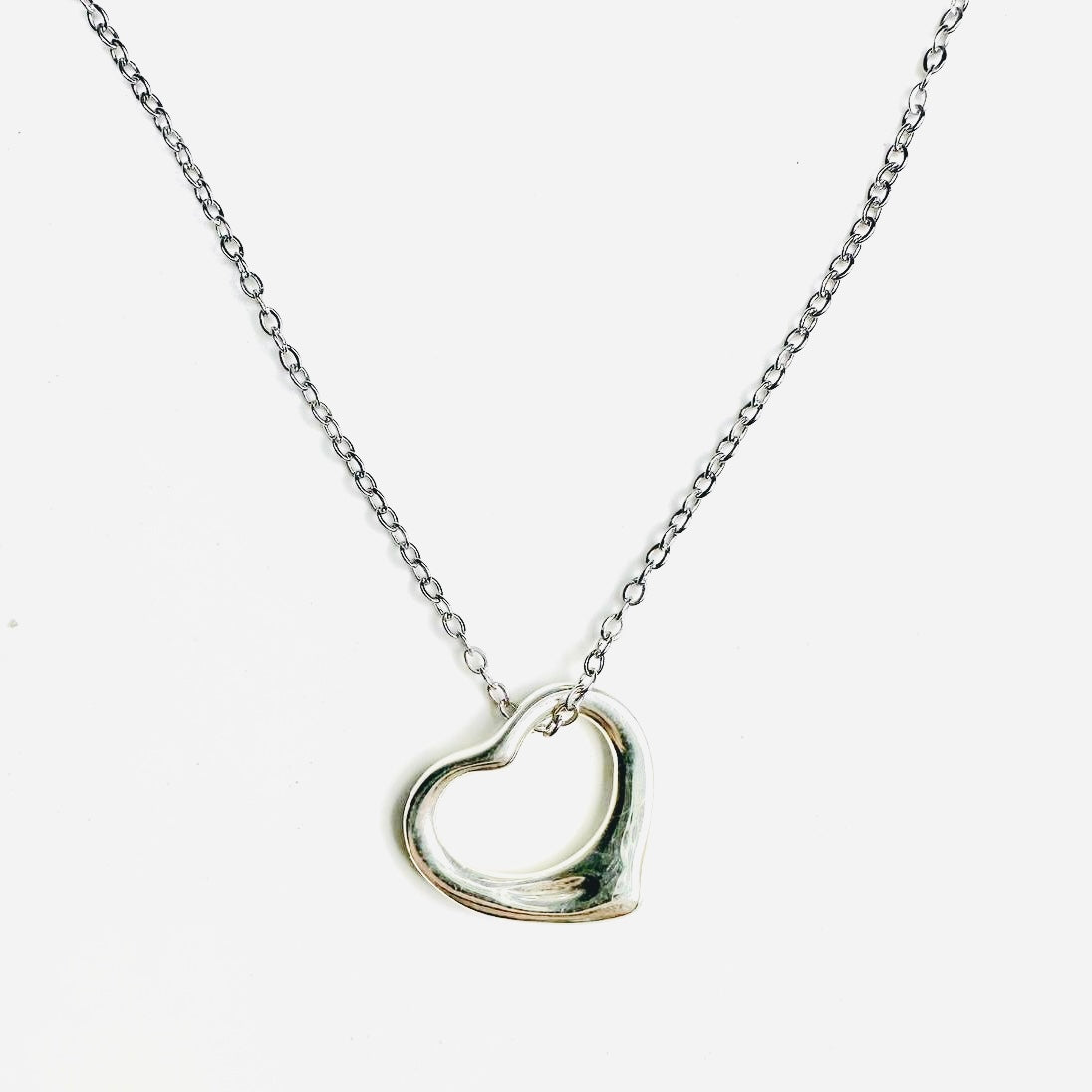 Tiffany & Co T&C Elsa Perreti Open Heart Pendant Classic 925 Sterling Silver Chain Necklace