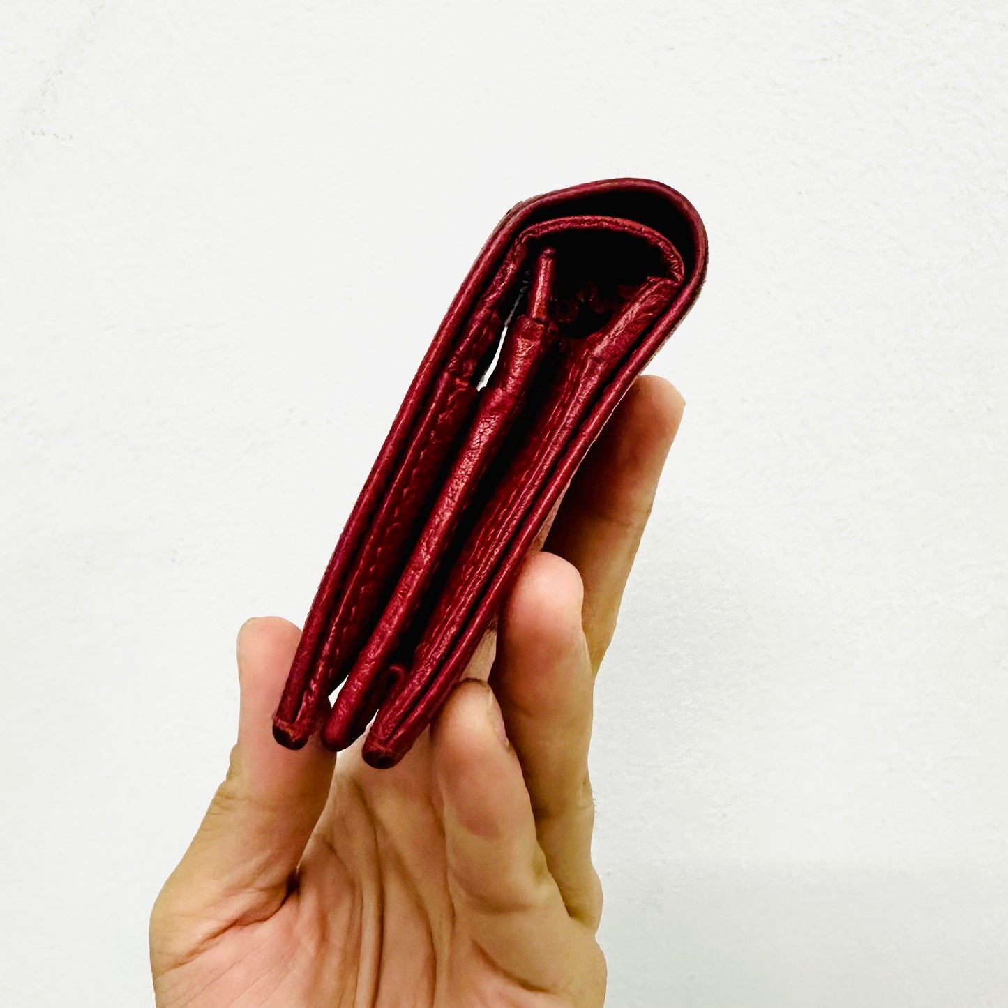 Gucci Red GHW Marmont Double GG Monogram Logo Textured Leather Flap Compact Bifold Wallet