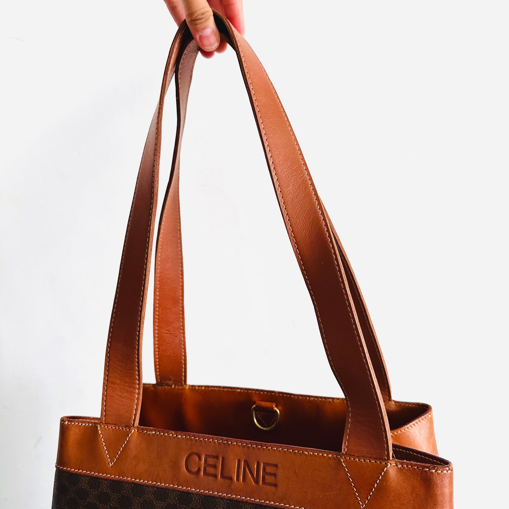 Celine C Macadam Canvas Tote Bag (SHG-31234) – LuxeDH