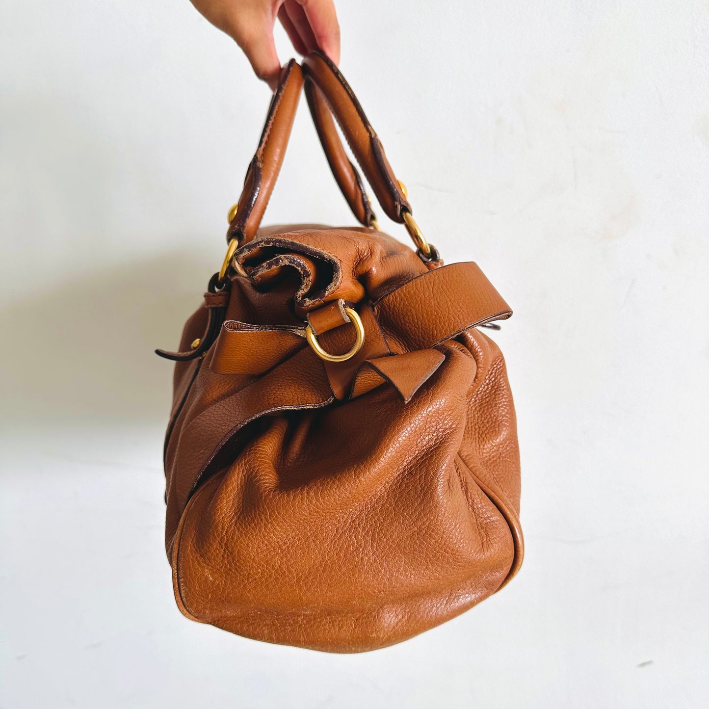 Miu Miu Caramel Brown GHW Bow Vitello Lux Classic Logo Shopper Shoulder Sling Tote Bag